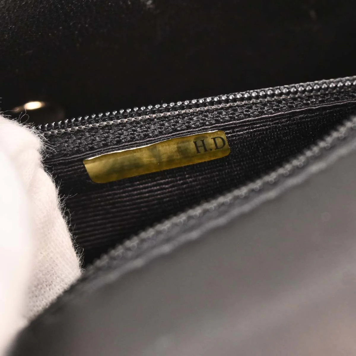 Chanel 2002-2003 Black Lambskin Choco Bar Shoulder Bag - Image 8