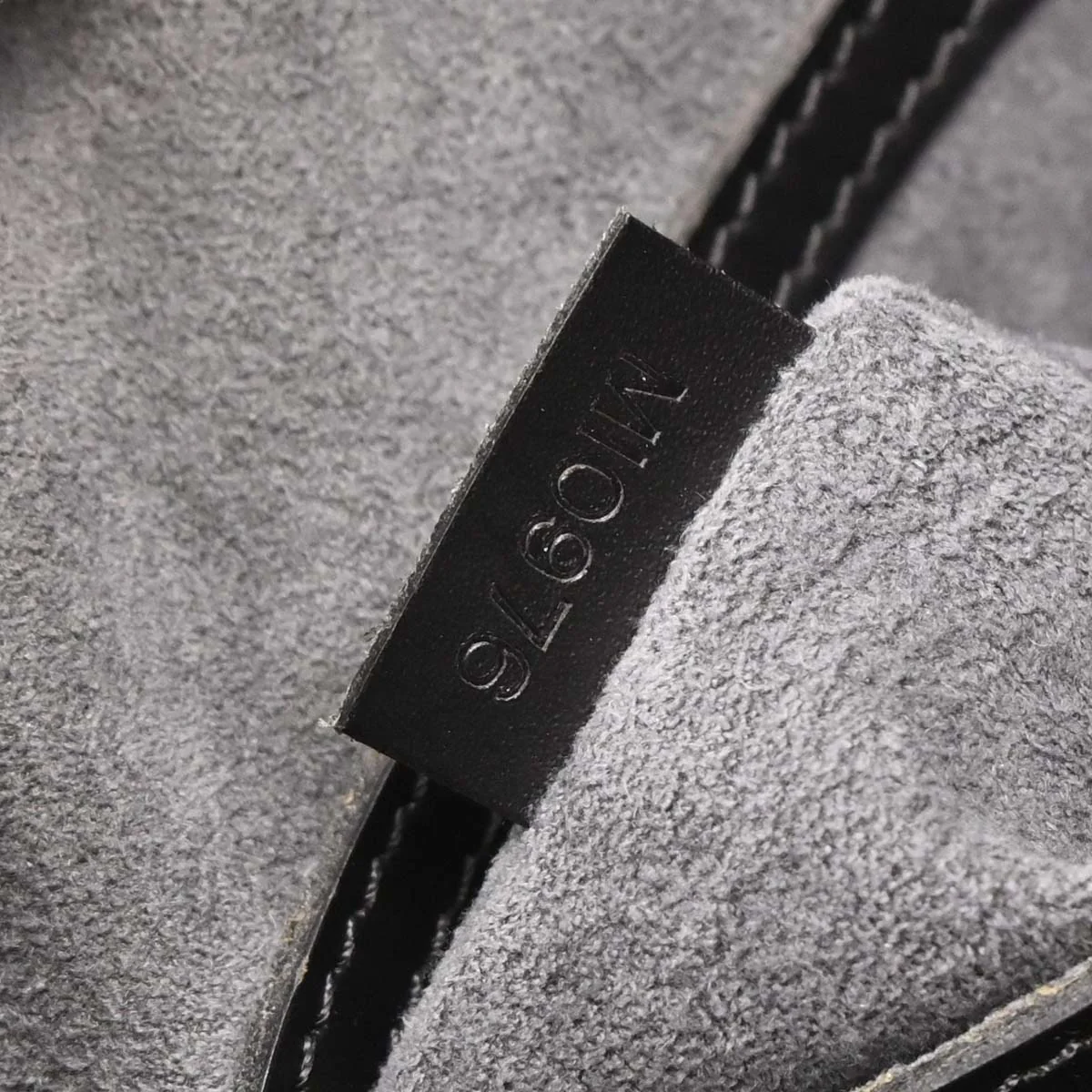 Louis Vuitton Black Epi Alma Handbag M52142 - Image 10