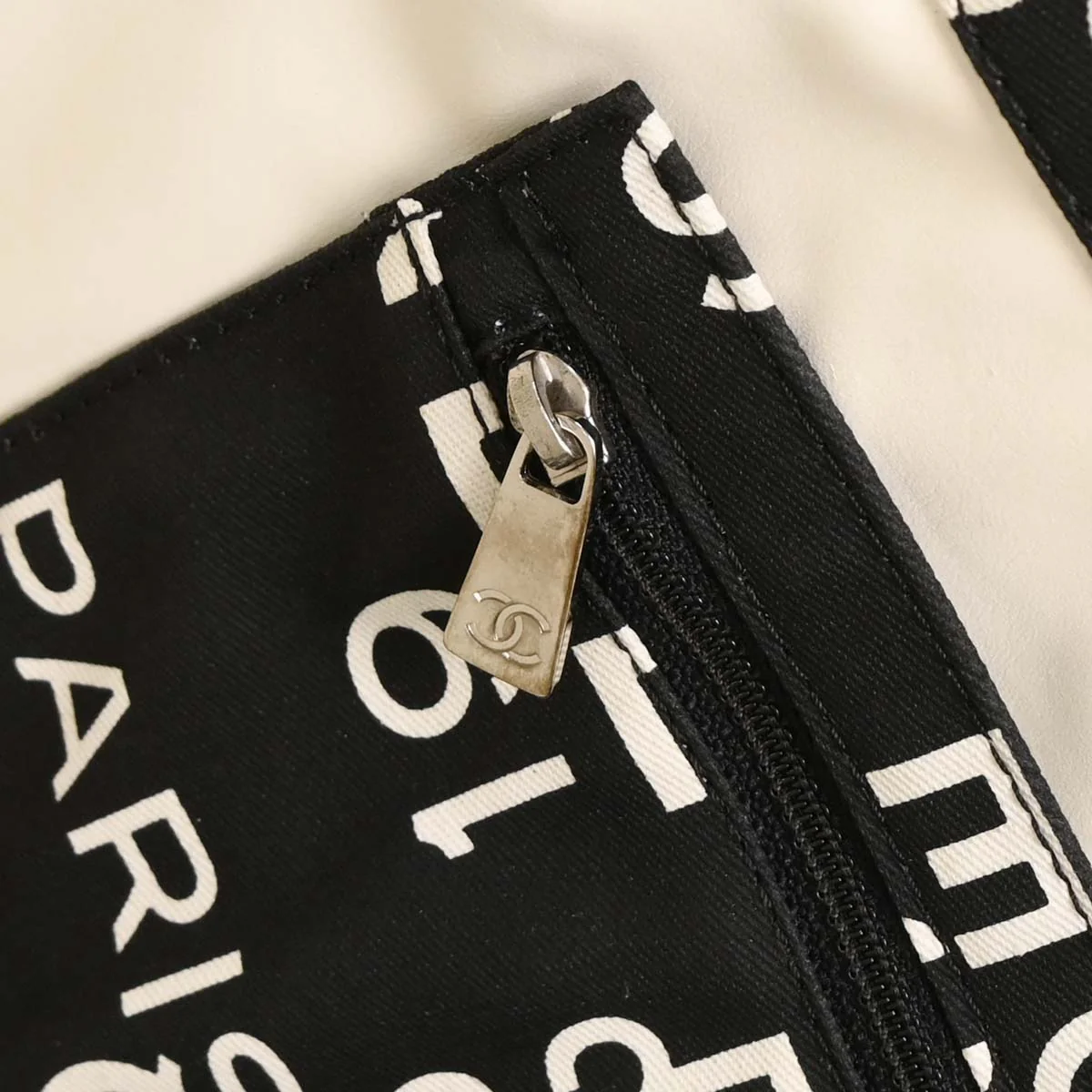Chanel 2002-2003 Black Canvas By Sea Tote Handbag - Image 8