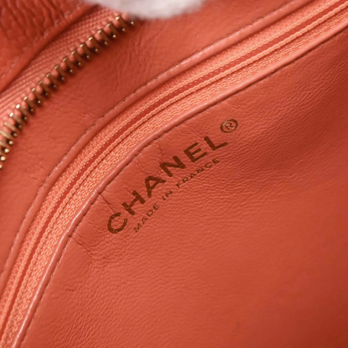 Chanel 2003-2004 Orange Caviar Medallion Tote Handbag - Image 9
