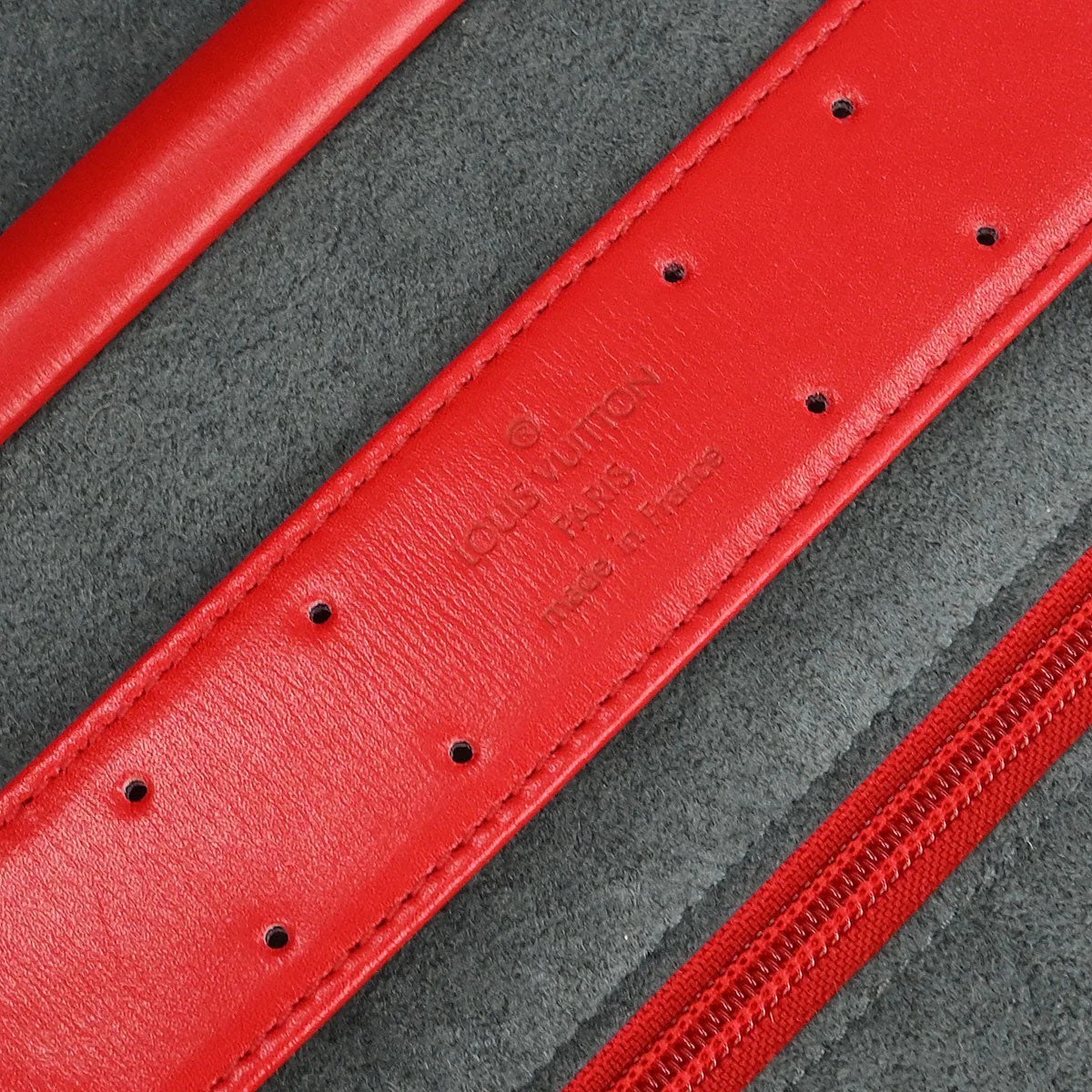Louis Vuitton 1992 Red Epi Rouleau Schmucketui Rot Pouch M48357 - Image 7