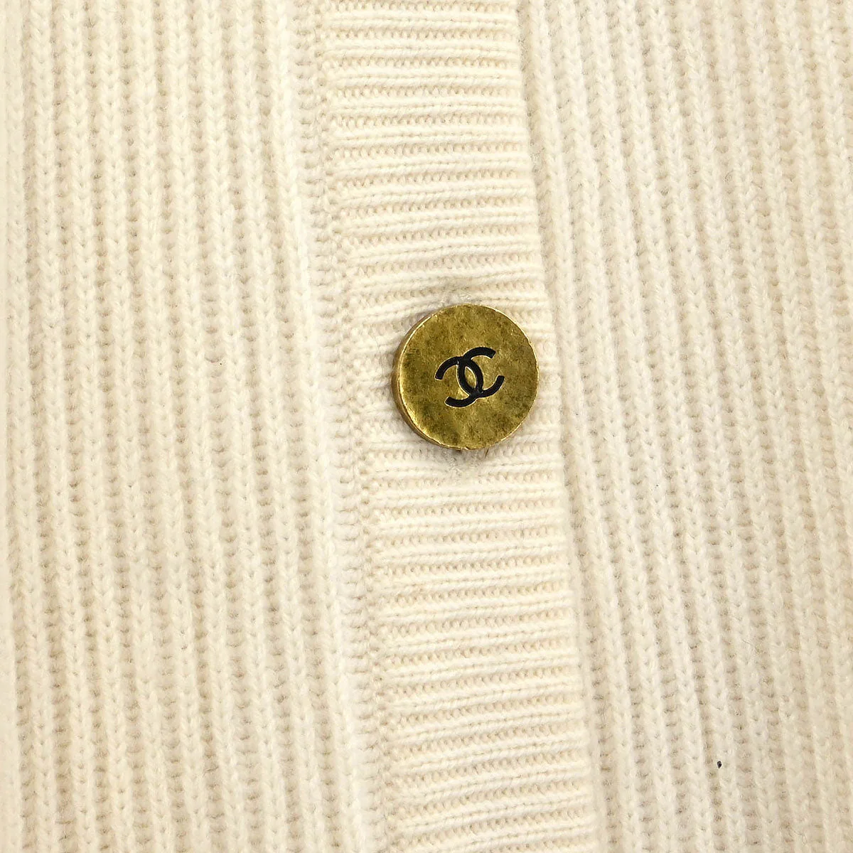 Chanel Cardigan Off-white - Image 4