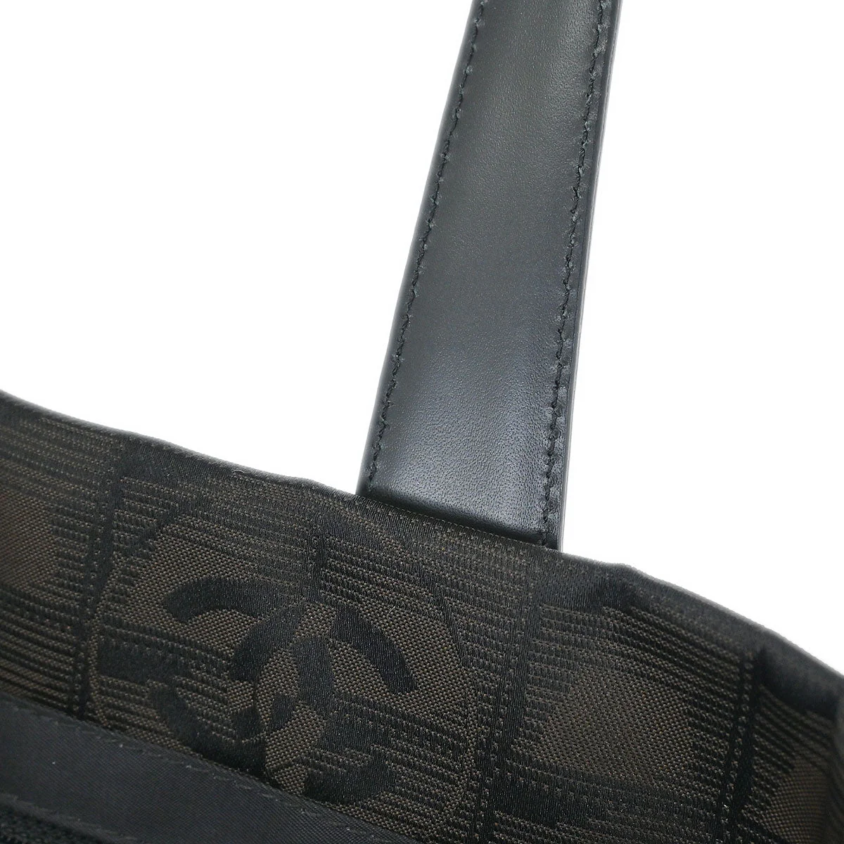 Chanel 2005-2006 Brown Jacquard Nylon New Travel Line Tote Handbag - Image 7