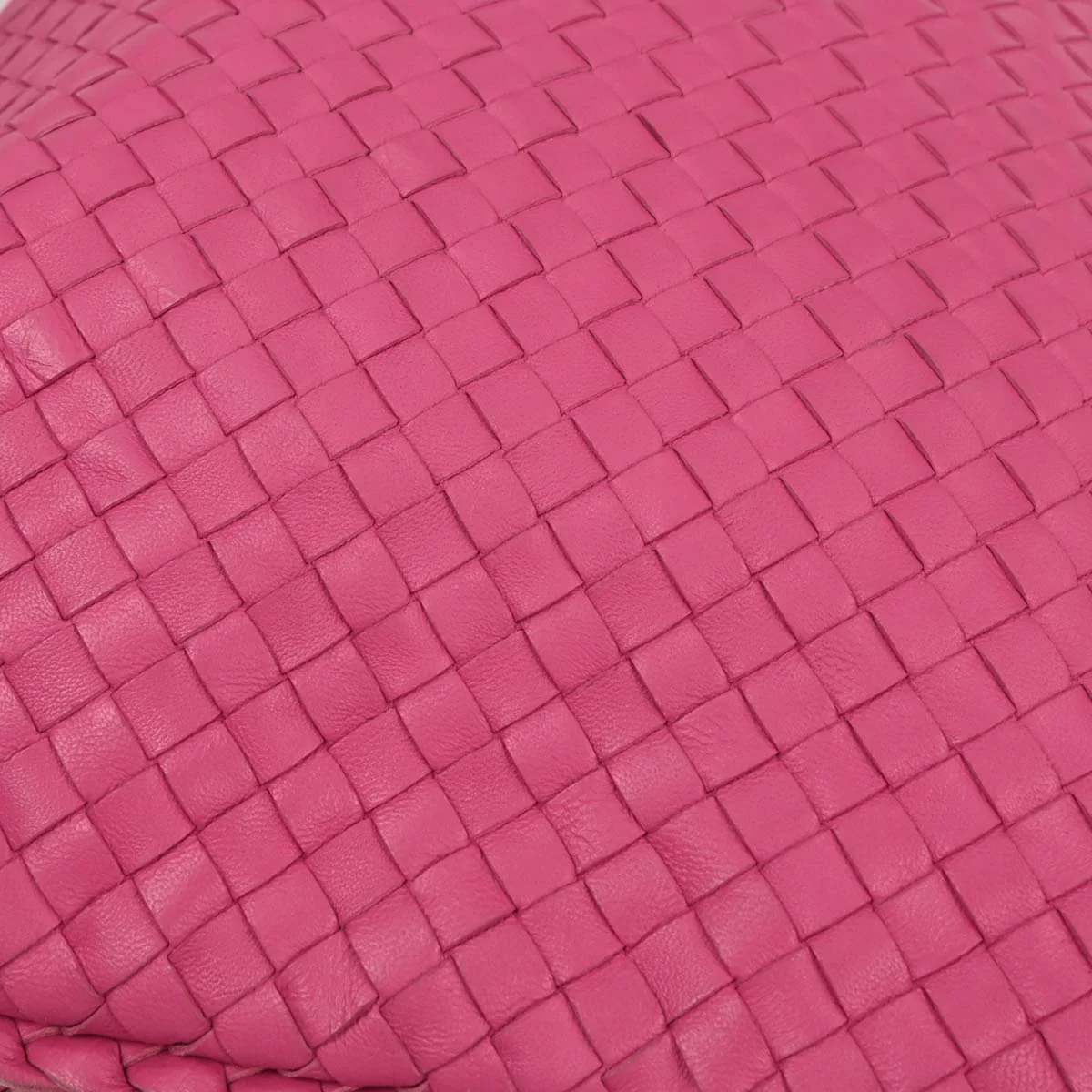 Bottega Veneta Pink Intrecciato Hobo Handbag - Image 5