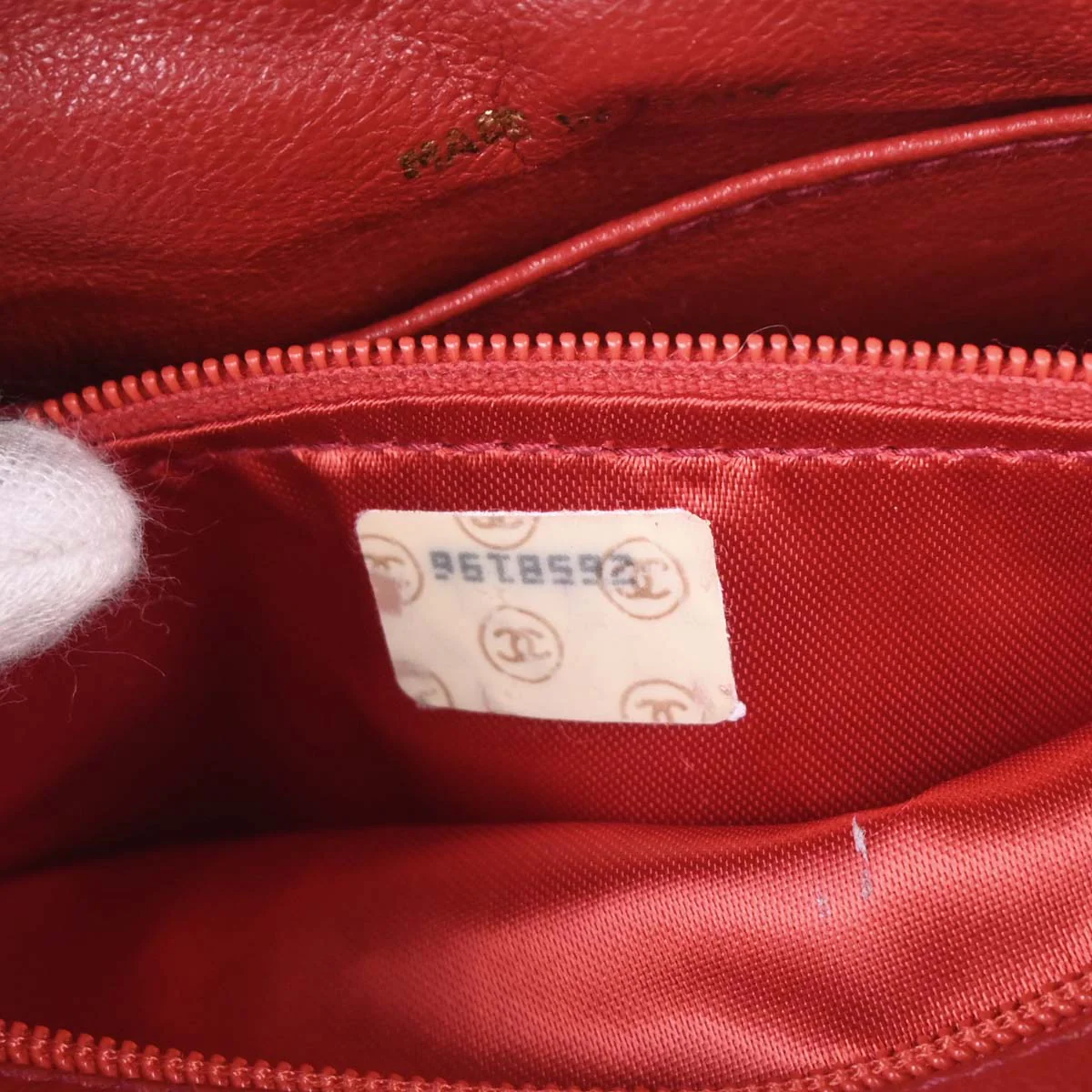 Chanel 1991-1994 Red Caviar Shoulder Bag - Image 10