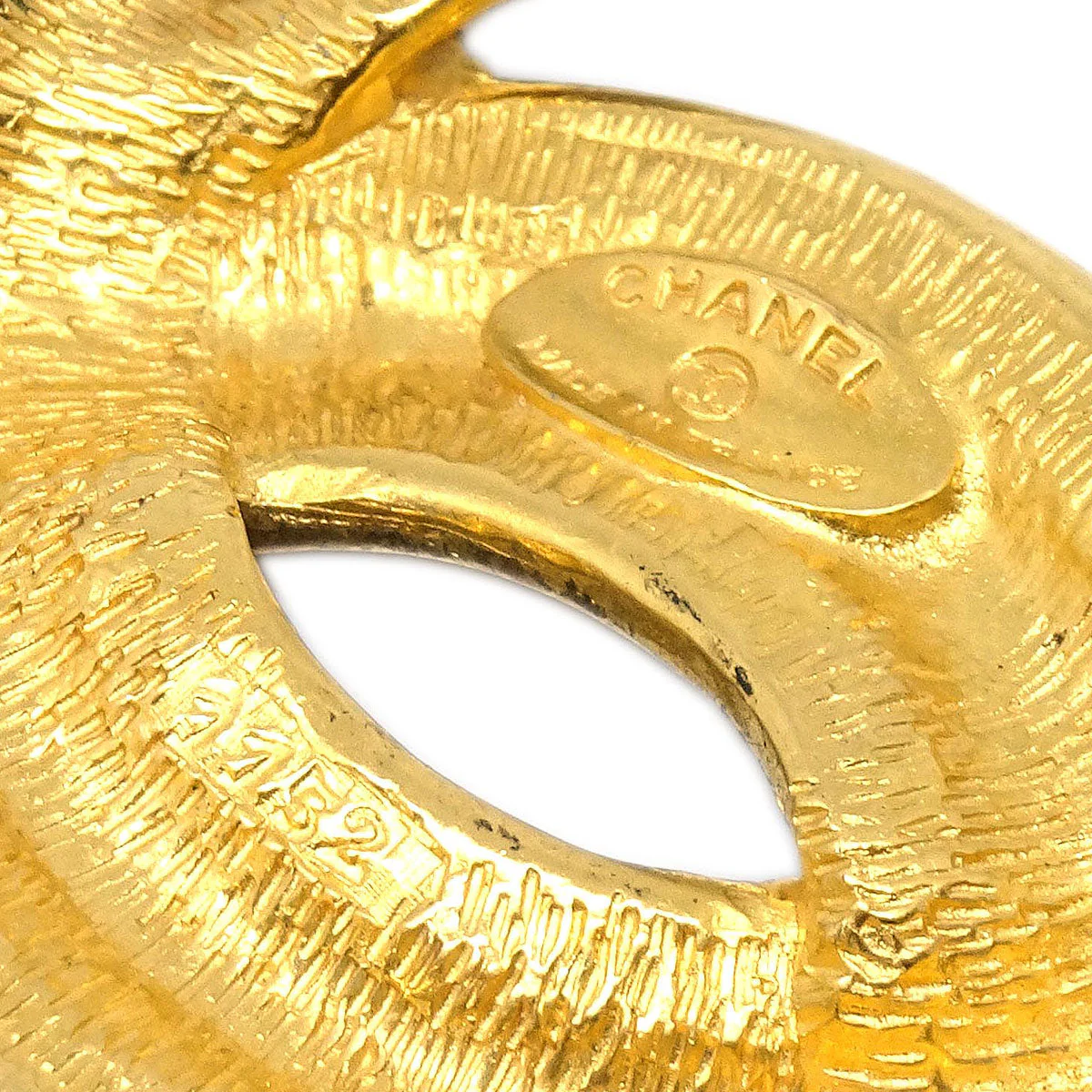Chanel Quilted CC Brooch Pin Large Gold 1152 - Image 4