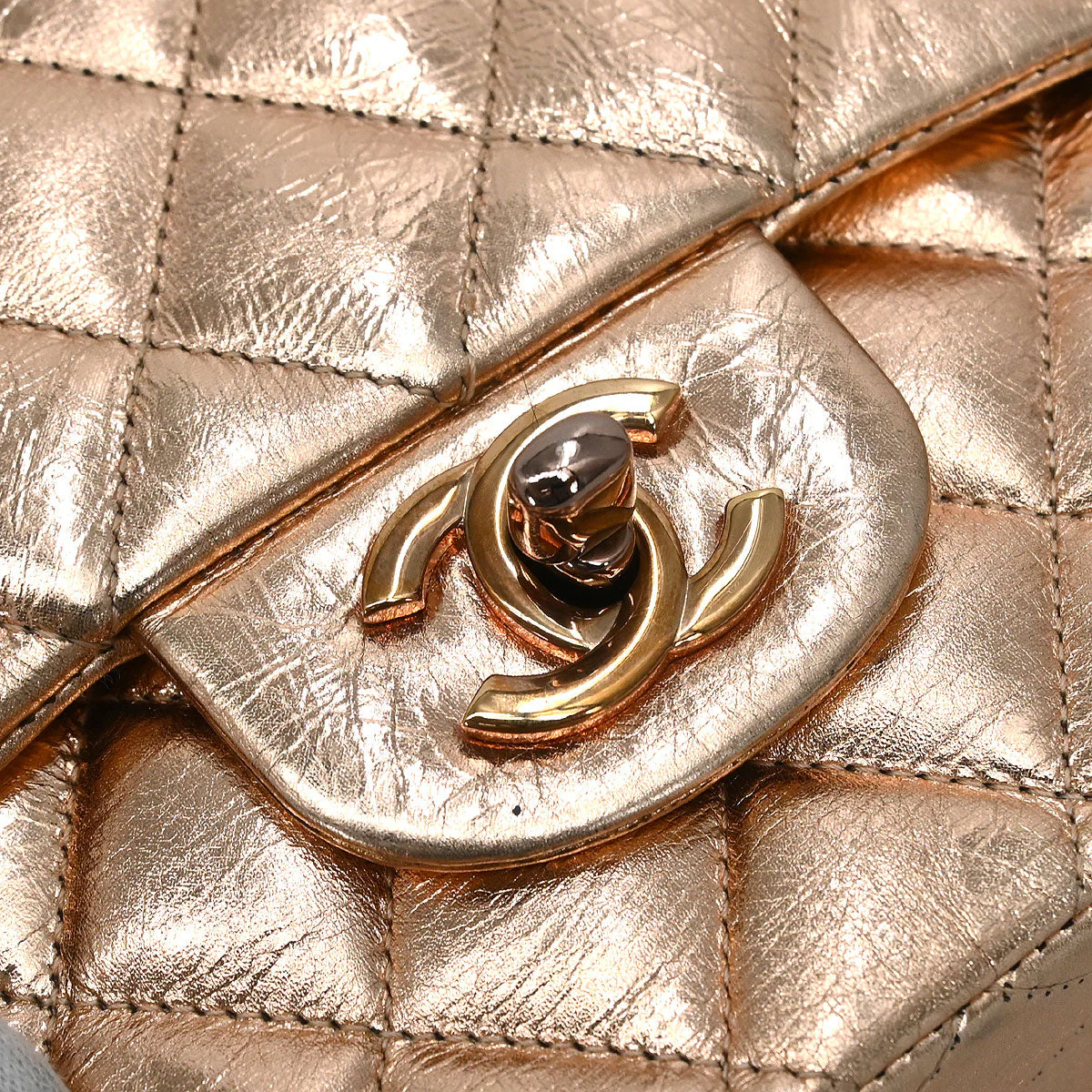 Chanel * 2008-2009 Gold Lambskin Medium Classic Double Flap Shoulder Bag - Image 4
