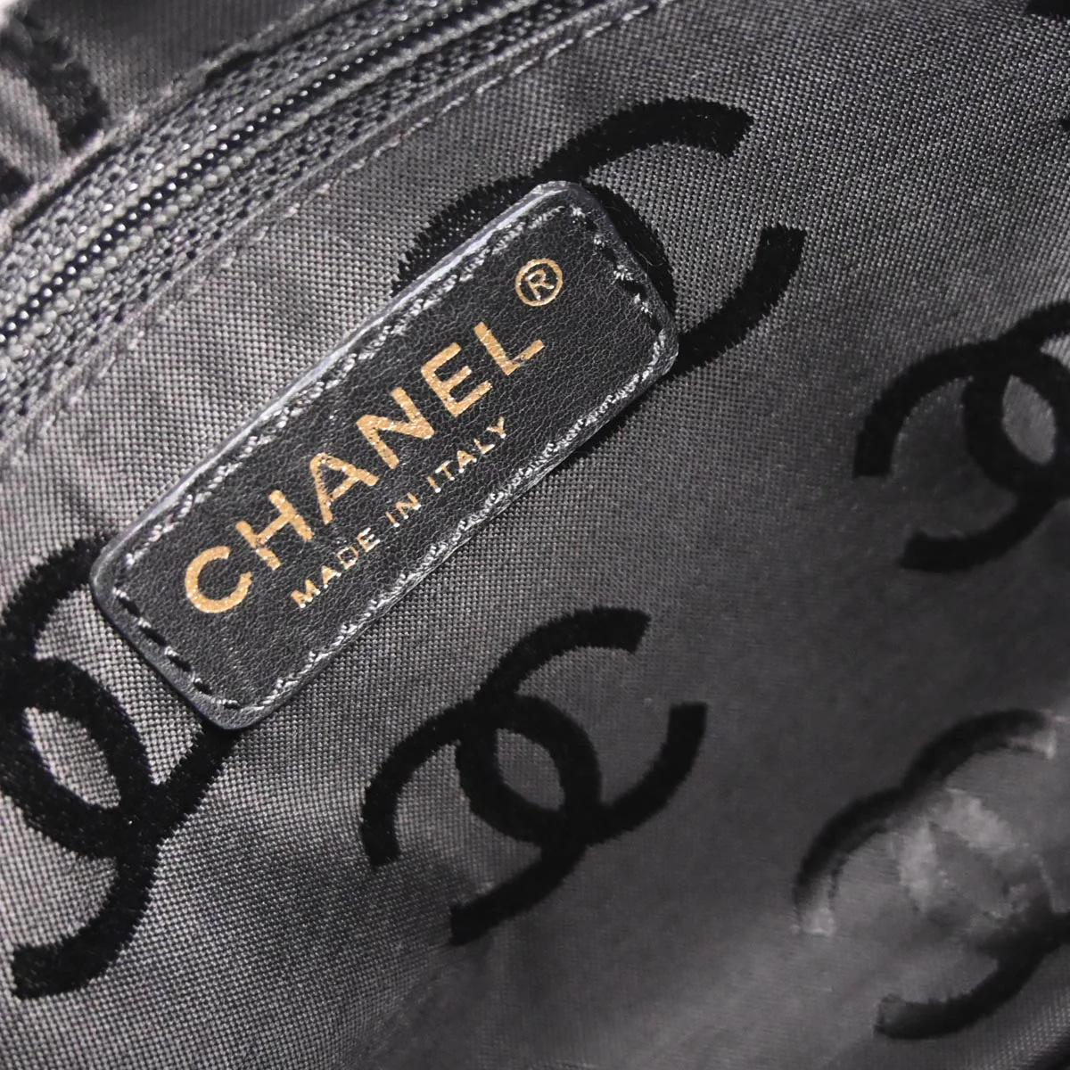 Chanel 2005-2006 Black Caviar Wild Stitch Handbag - Image 9