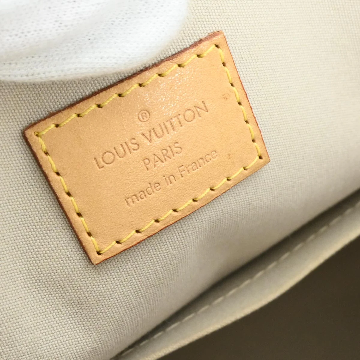 Louis Vuitton Gold Monogram Miroir Alma MM Handbag M93624 - Image 9
