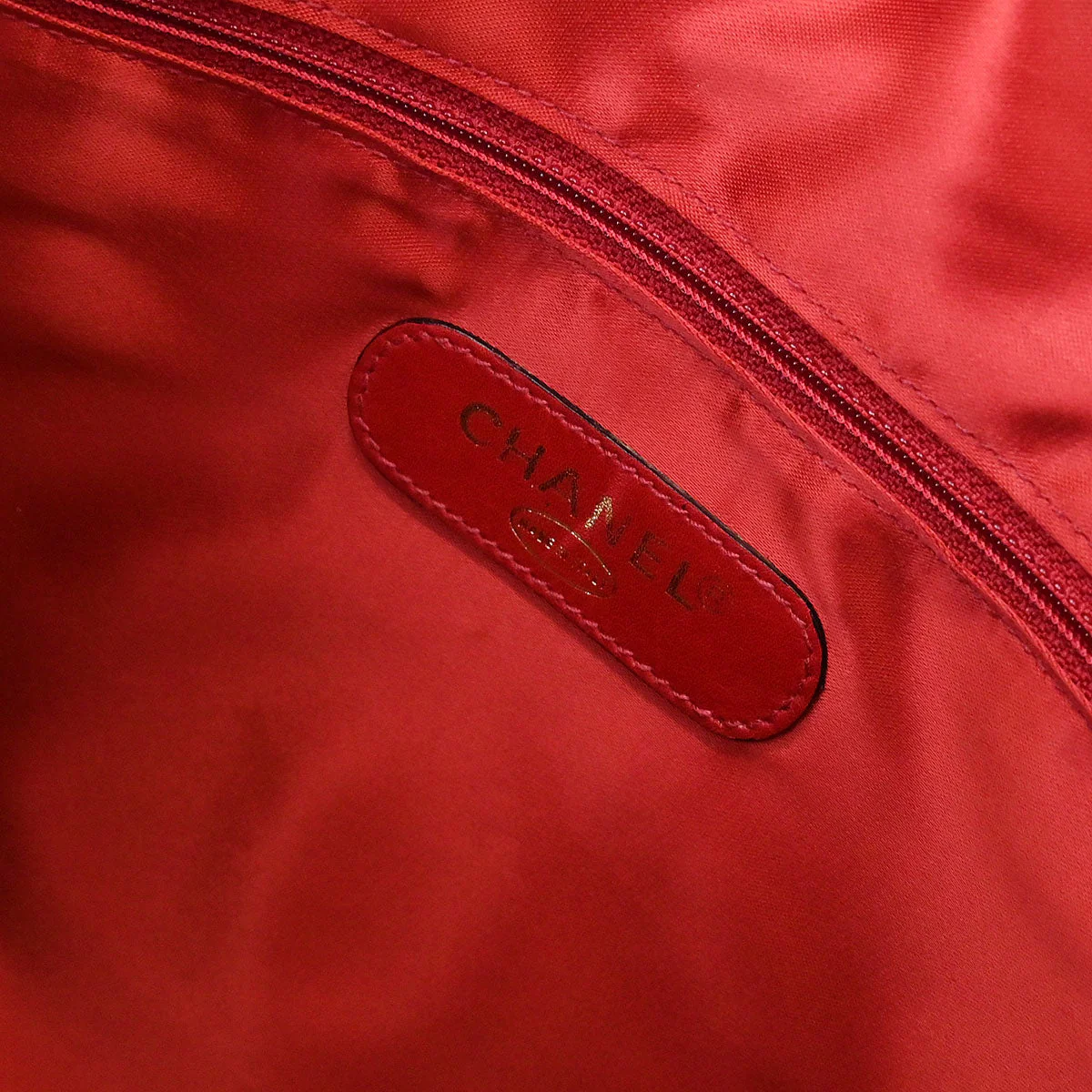 Chanel 1994-1996 Red Caviar Handbag - Image 10