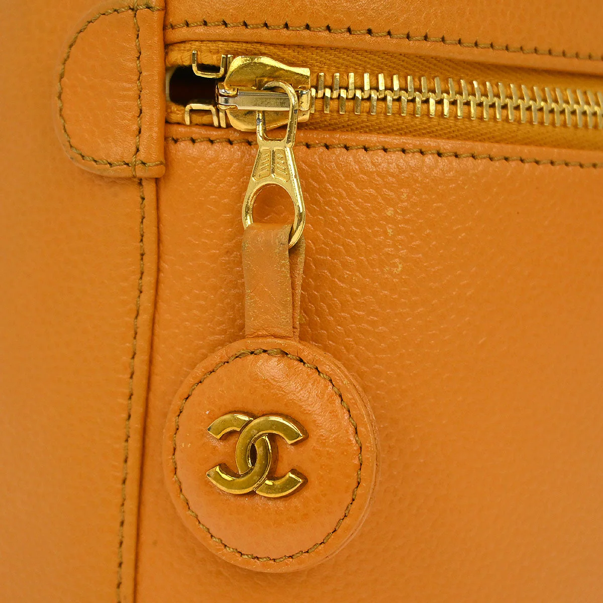 Chanel 1997-1999 Orange Caviar Timeless Vanity Handbag - Image 4