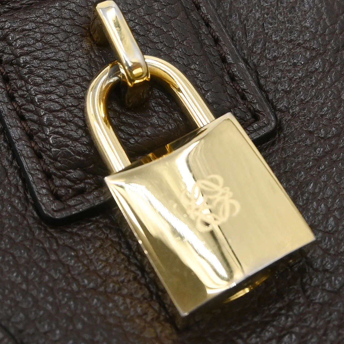 Loewe Brown Leather Amazona 28 Handbag - Image 4