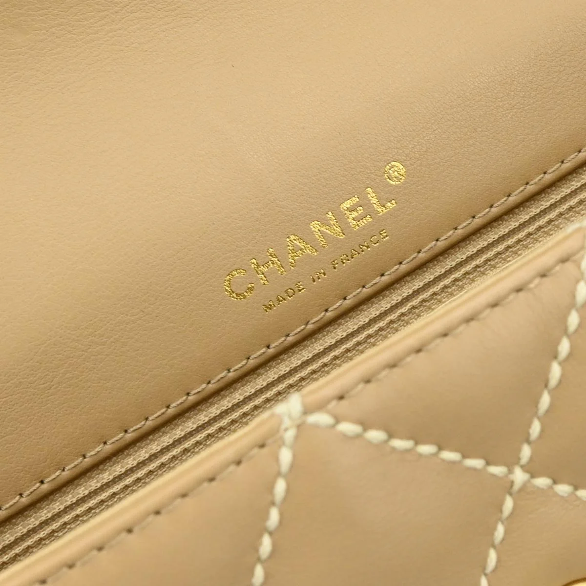 Chanel 2003-2004 Beige Calfskin Wild Stitch Shoulder Bag - Image 9