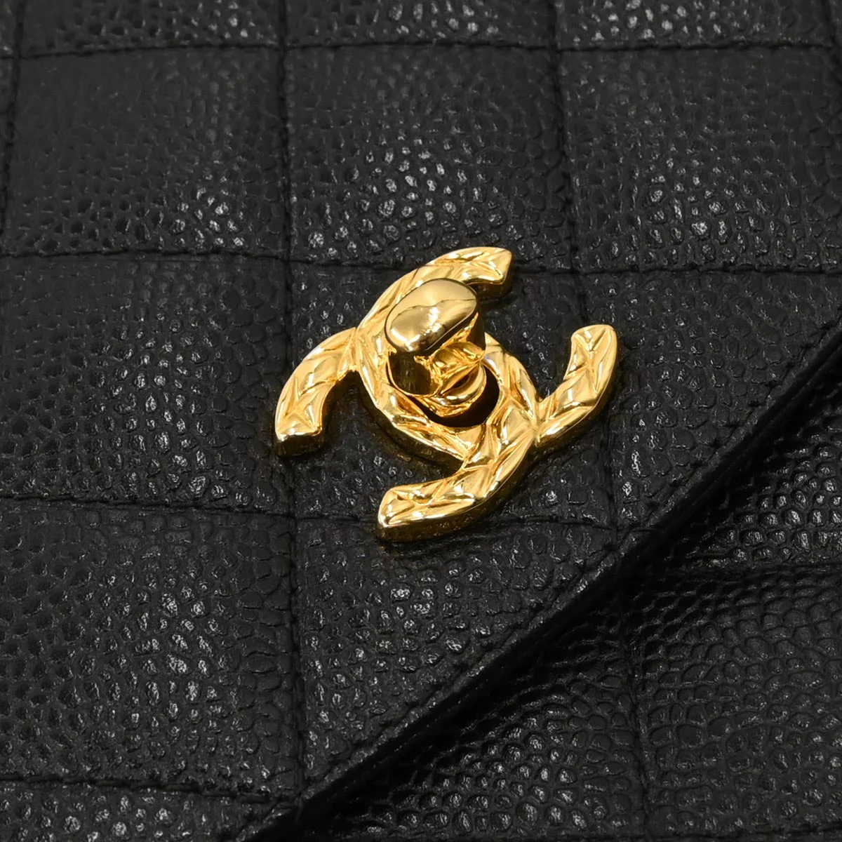 Chanel 1991-1994 Black Caviar Camera Bag Small - Image 5