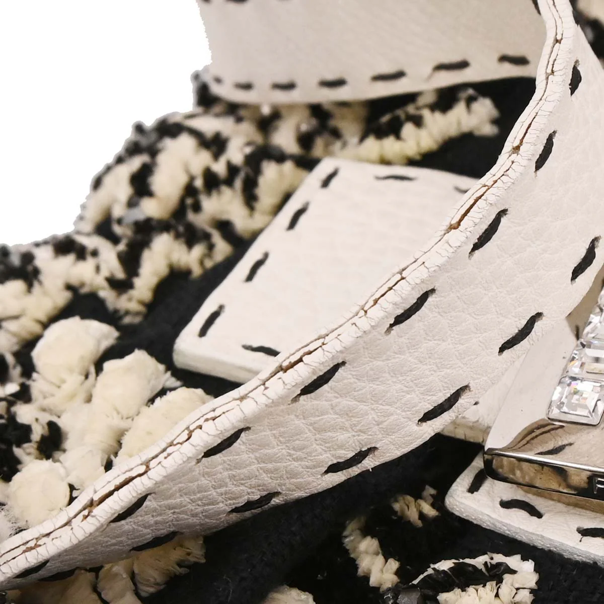 Fendi Black Wool Baguette Handbag - Image 7