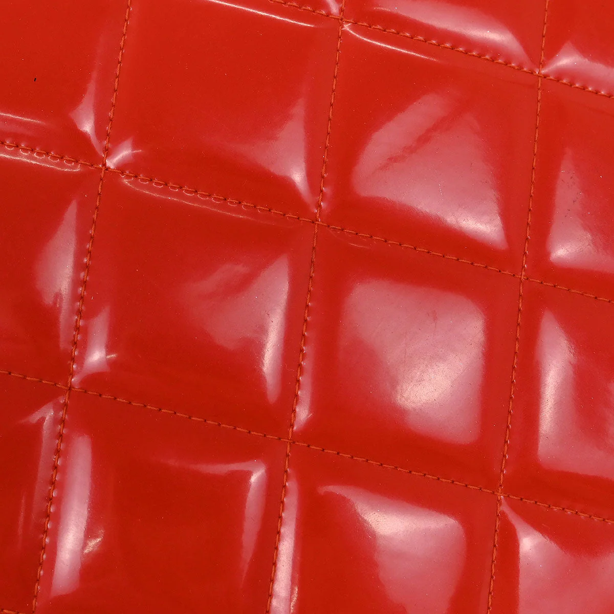 Chanel 1994-1996 Red Patent Round Vanity Handbag - Image 5