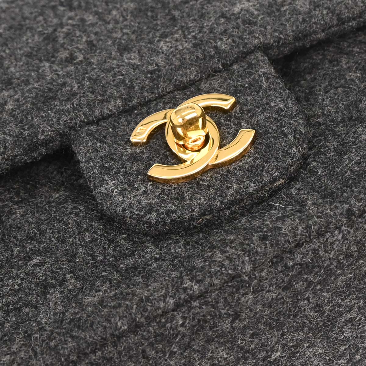 Chanel 1989-1991 Gray Wool Medium Classic Double Flap Shoulder Bag - Image 4