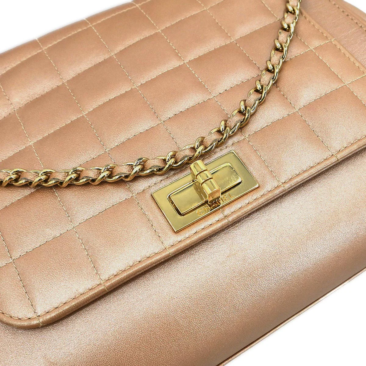 Chanel 2002-2003 Pink Gold Lambskin Choco Bar Mademoiselle Lock Shoulder Bag - Image 7