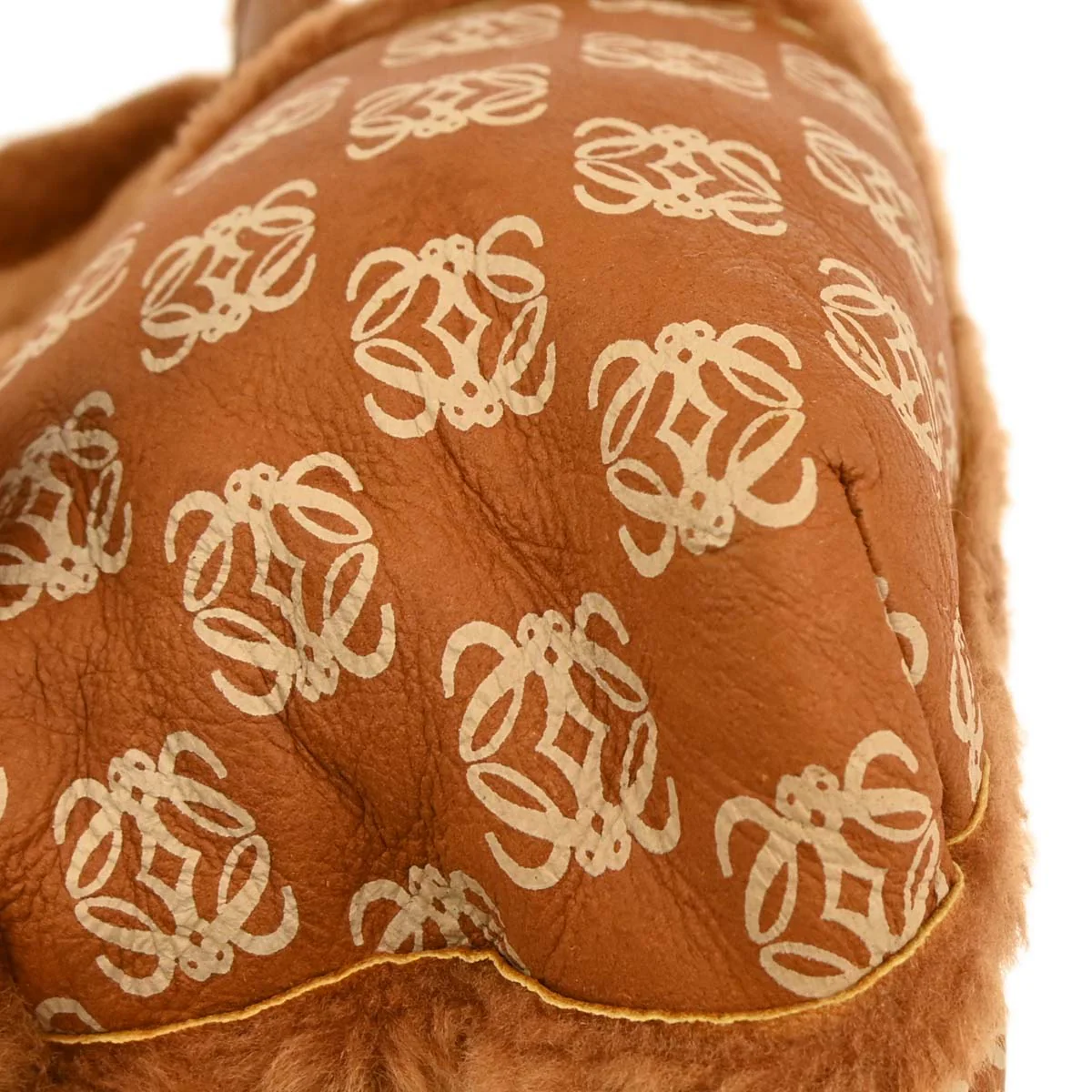 Loewe * Brown Mouton Fur Handbag - Image 3