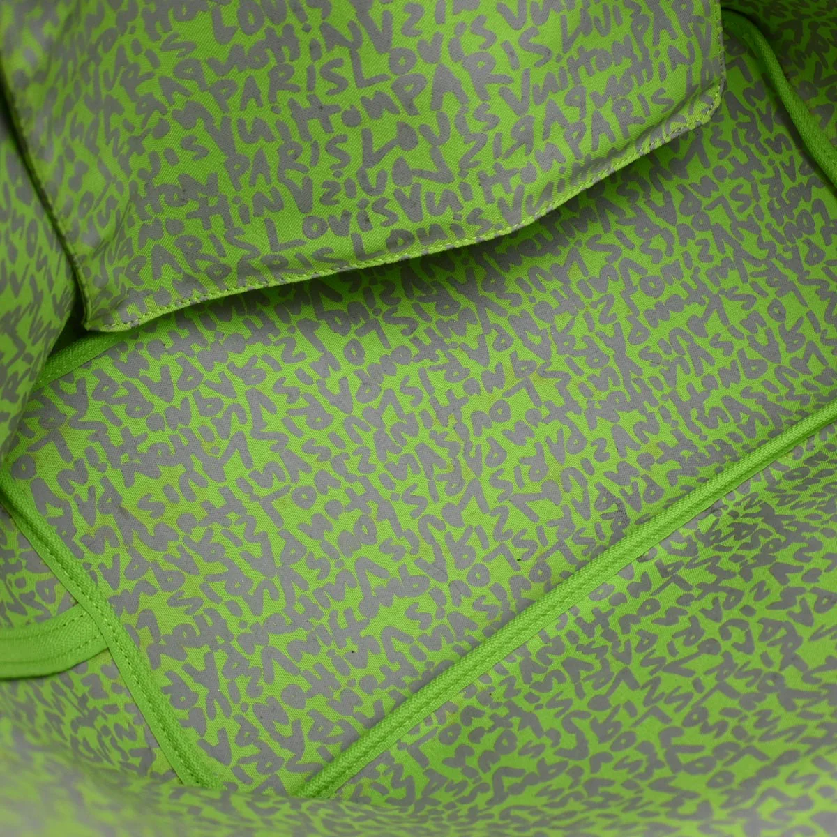 Louis Vuitton 2009 Green Monogram Graffiti Neverfull GM Tote Bag M93703 - Image 7