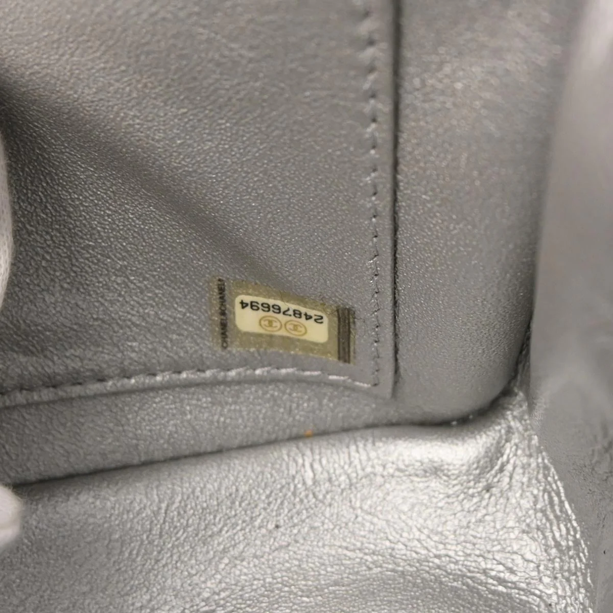 Chanel 2017-2018 Silver Caviar Skin CC Filigree Flap Bag Shoulder Bag - Image 10