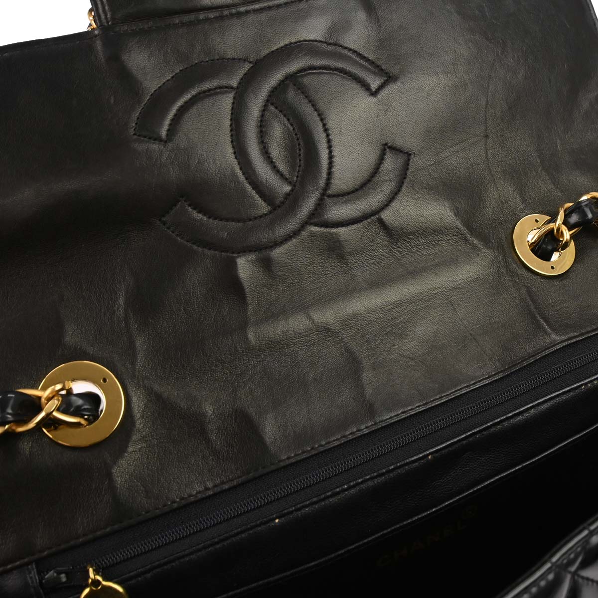Chanel 1994-1996 Black Patent Leather Maxi Classic Flap Shoulder Bag - Image 7