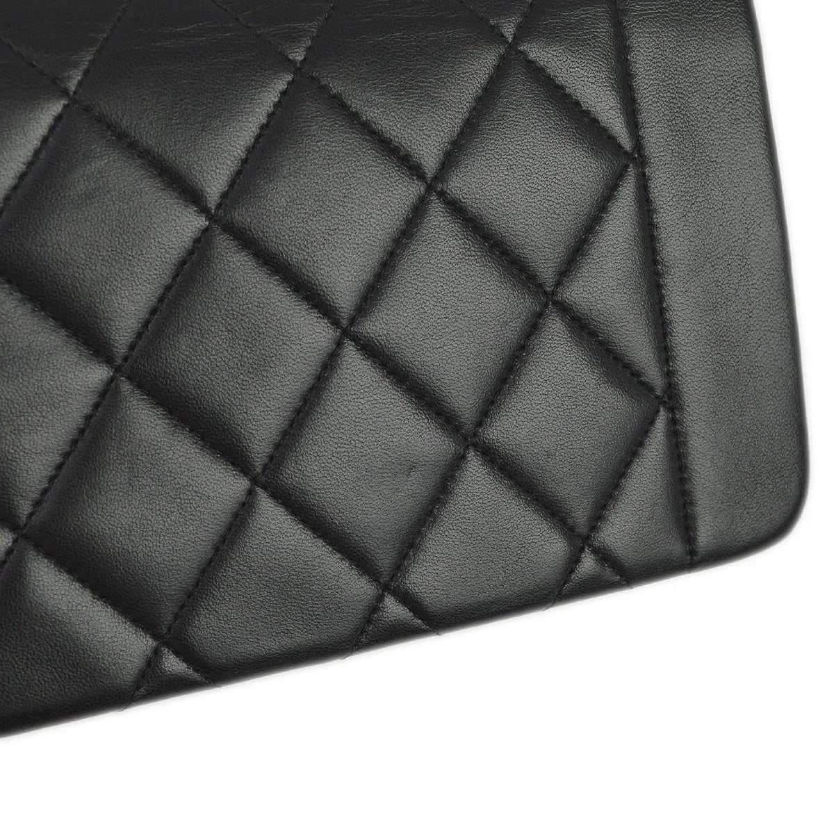 Chanel 1996-1997 Black Lambskin Small Diana Shoulder Bag - Image 6