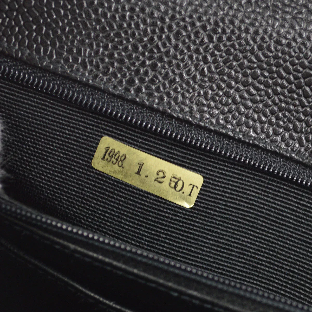 Chanel 1997-1999 Black Caviar Jumbo Classic Flap Shoulder Bag - Image 9