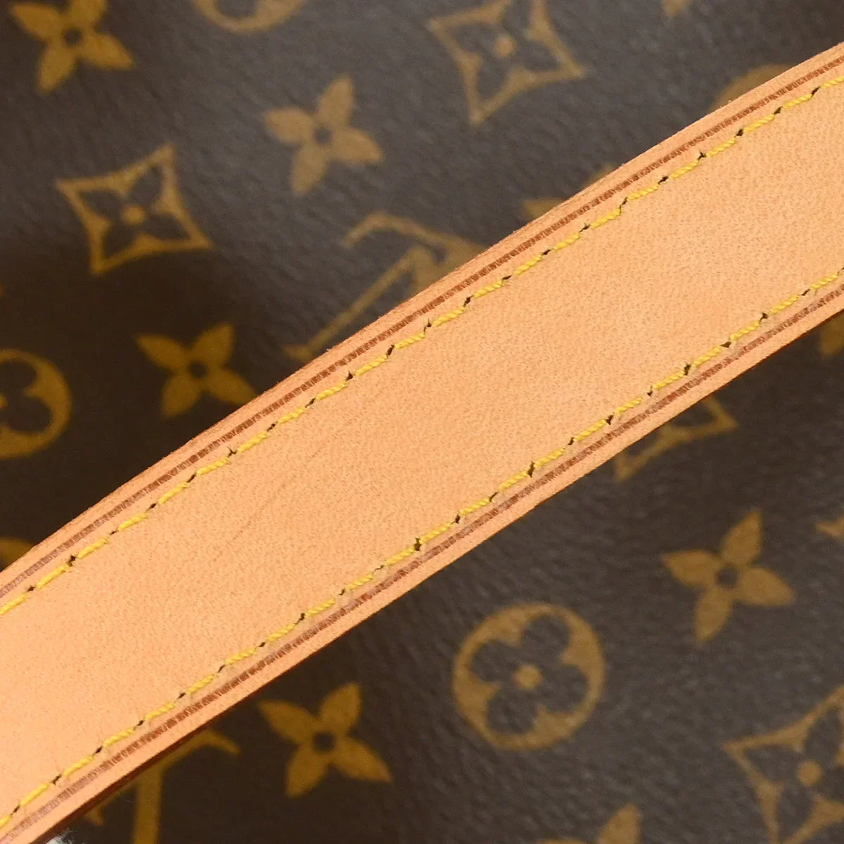 Louis Vuitton 2007 Monogram Batignolles Horizontal Tote Handbag M51154 - Image 10
