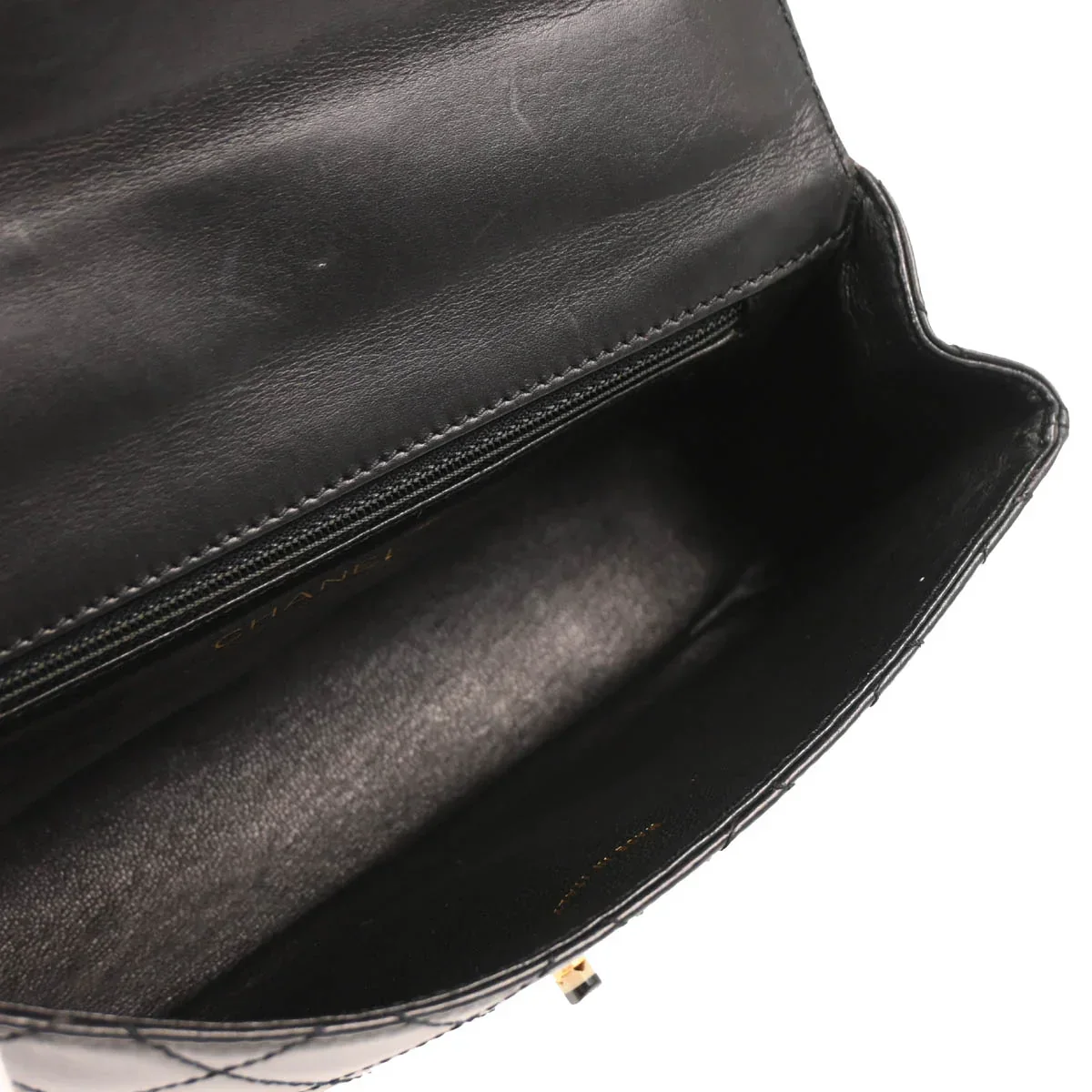 Chanel 2000-2002 Black Lambskin Shoulder Bag - Image 4