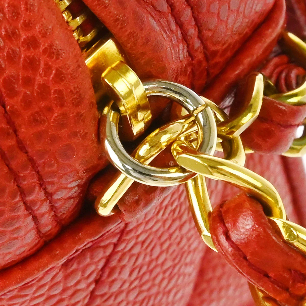 Chanel 1991-1994 Red Caviar Camera Bag Small - Image 5