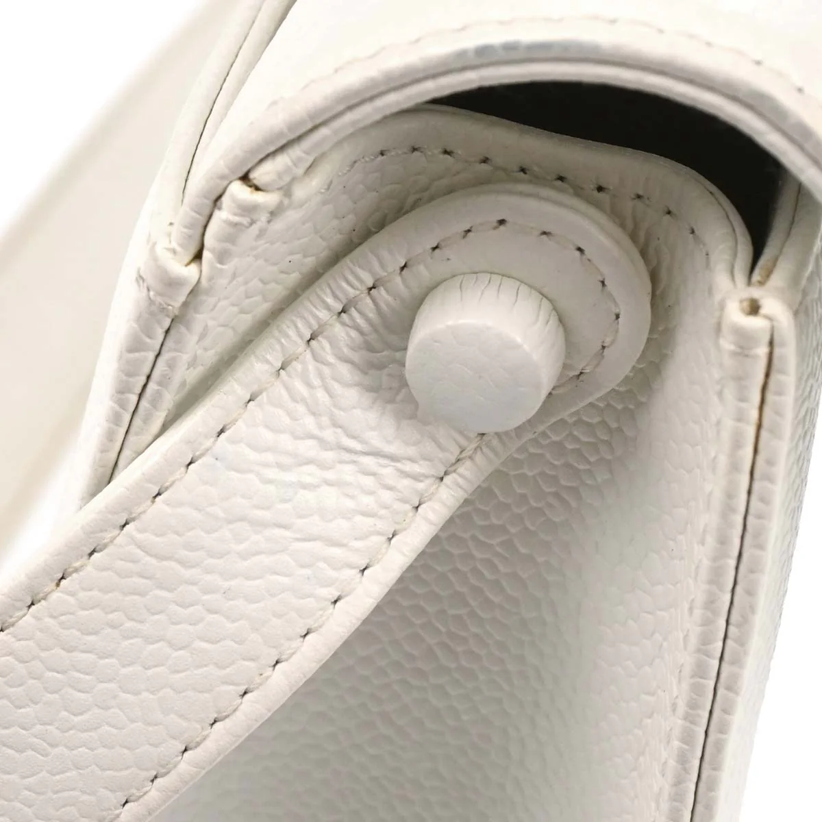 Chanel White Caviar Handbag - Image 6