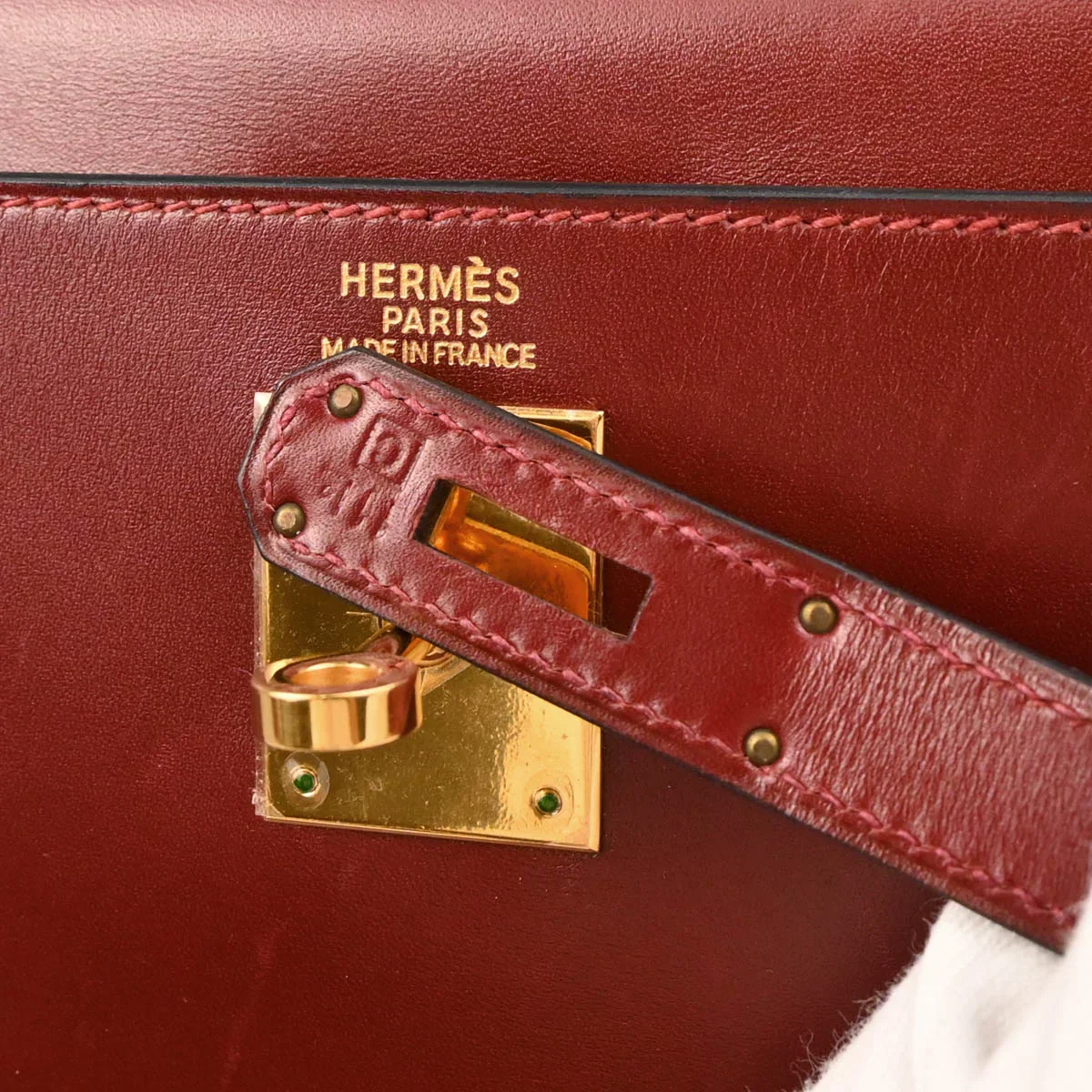 Hermes 1999 Rouge H Box Calf Kelly 32 Retourne Handbag - Image 10