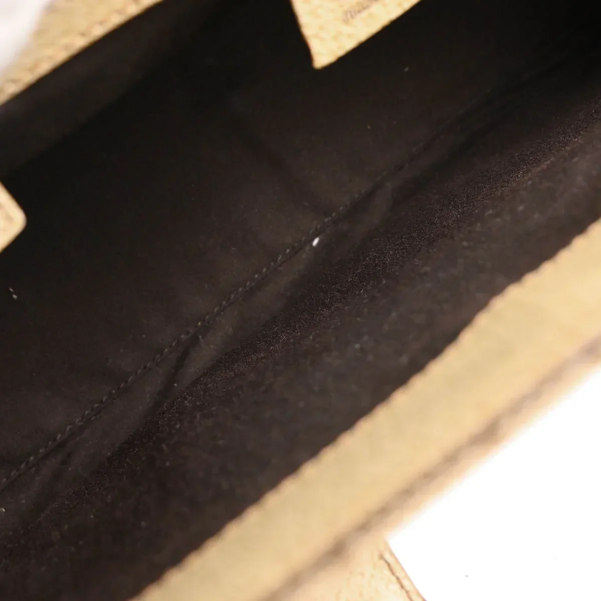 Gucci Beige GG Handbag - Image 8