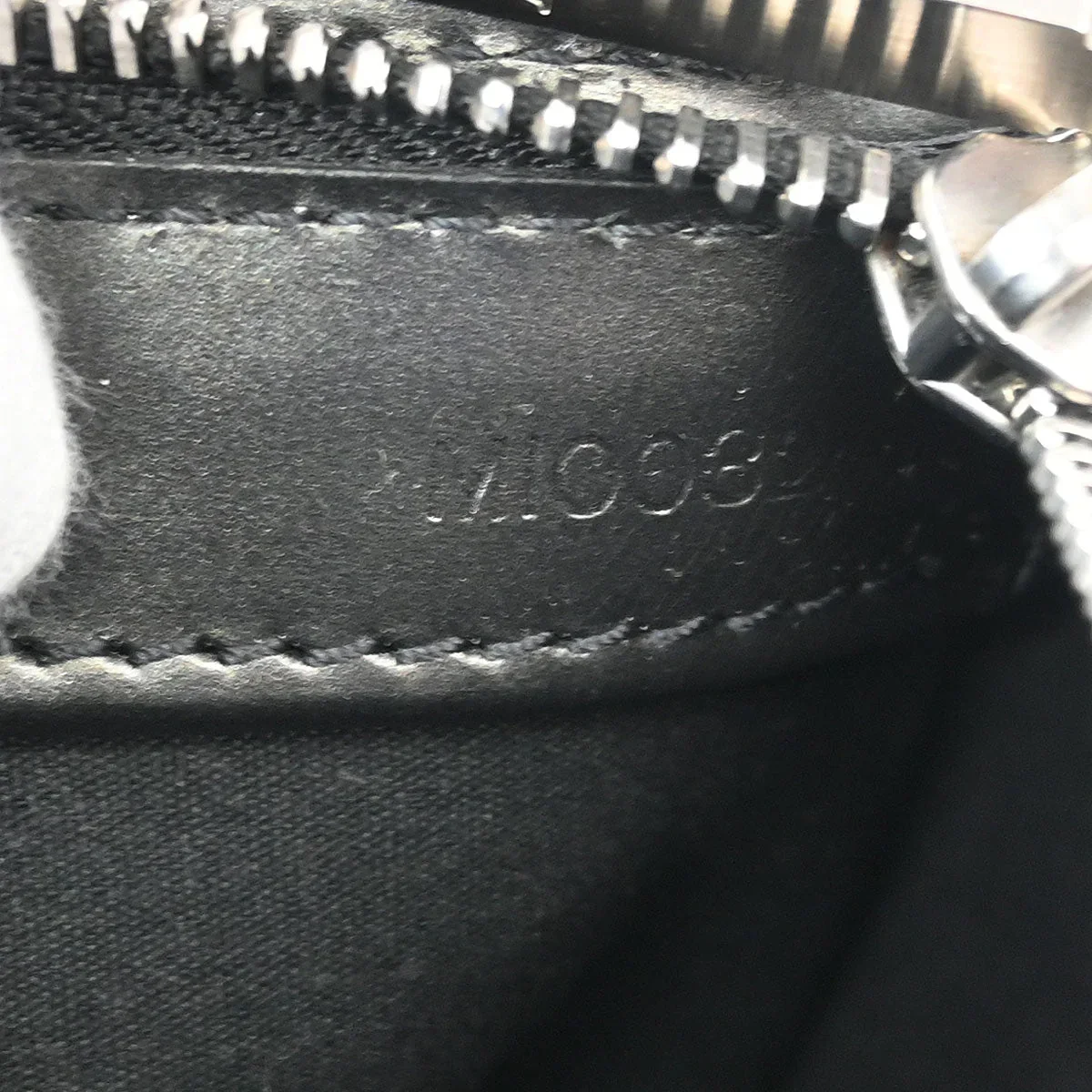 Louis Vuitton 2002 Black Monogram Mat Fowler Handbag M55142 - Image 10
