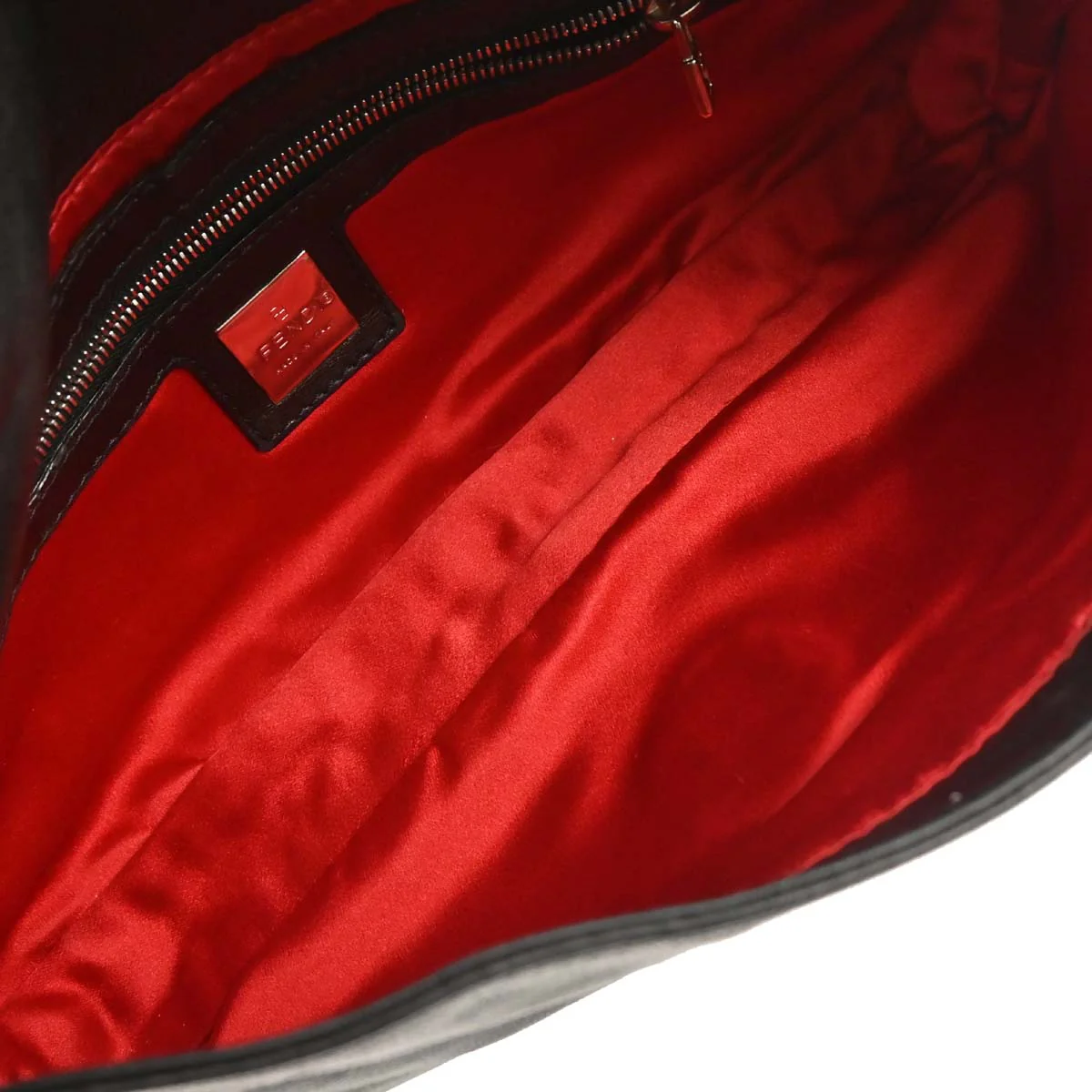 Fendi Black Lambskin Baguette Handbag - Image 8