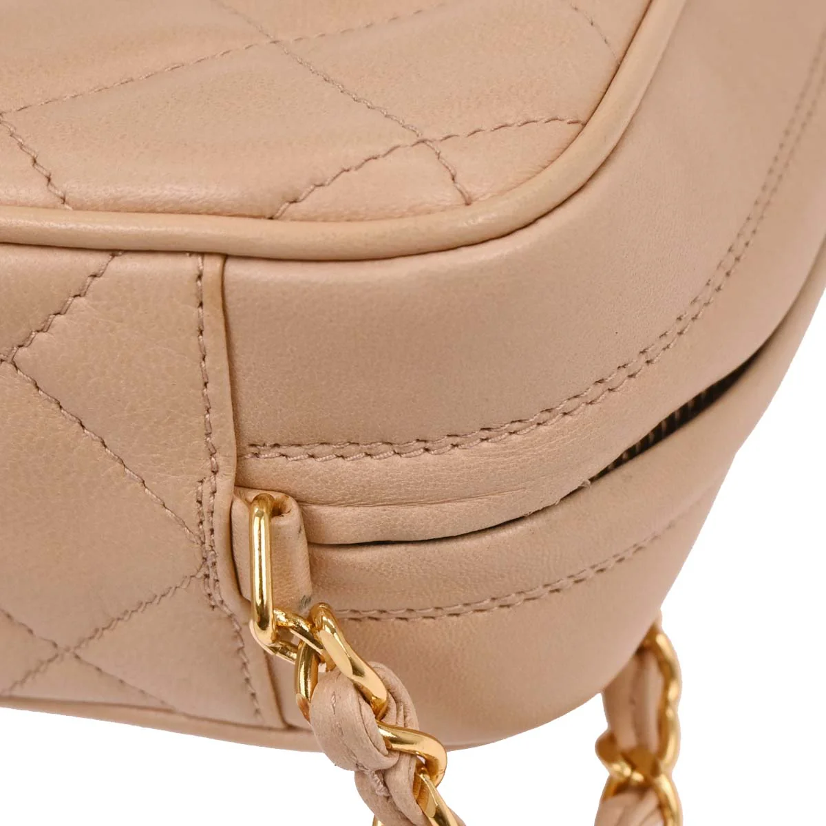 Chanel 1994-1996 Beige Lambskin Camera Bag Small - Image 4