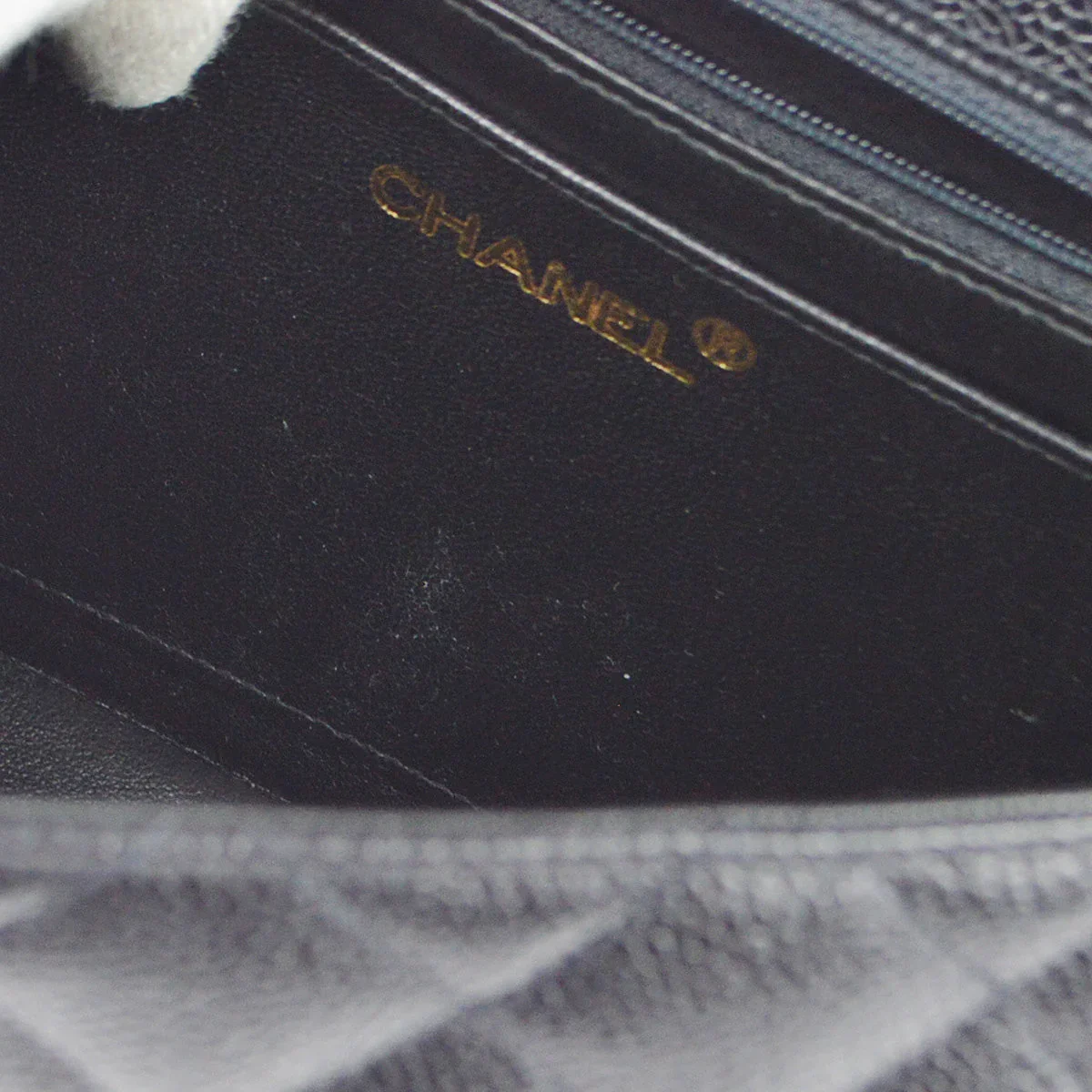 Chanel 1994-1996 Black Caviar Medium Diana Shoulder Bag - Image 10