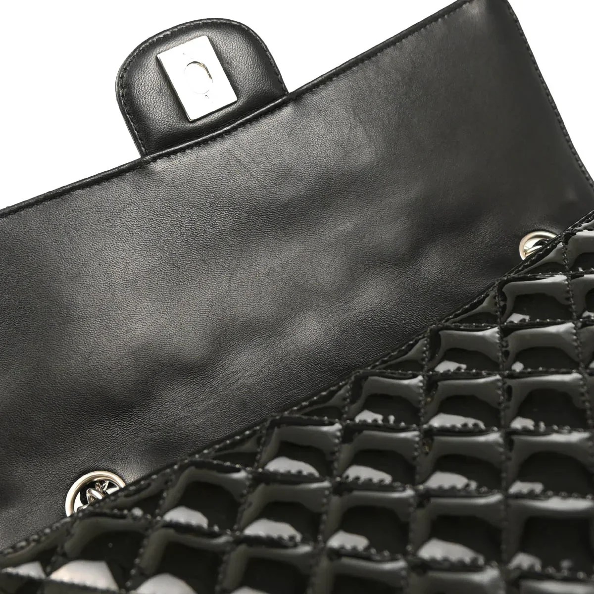 Chanel 2006-2008 Black Patent Leather Single Flap Shoulder Bag - Image 7