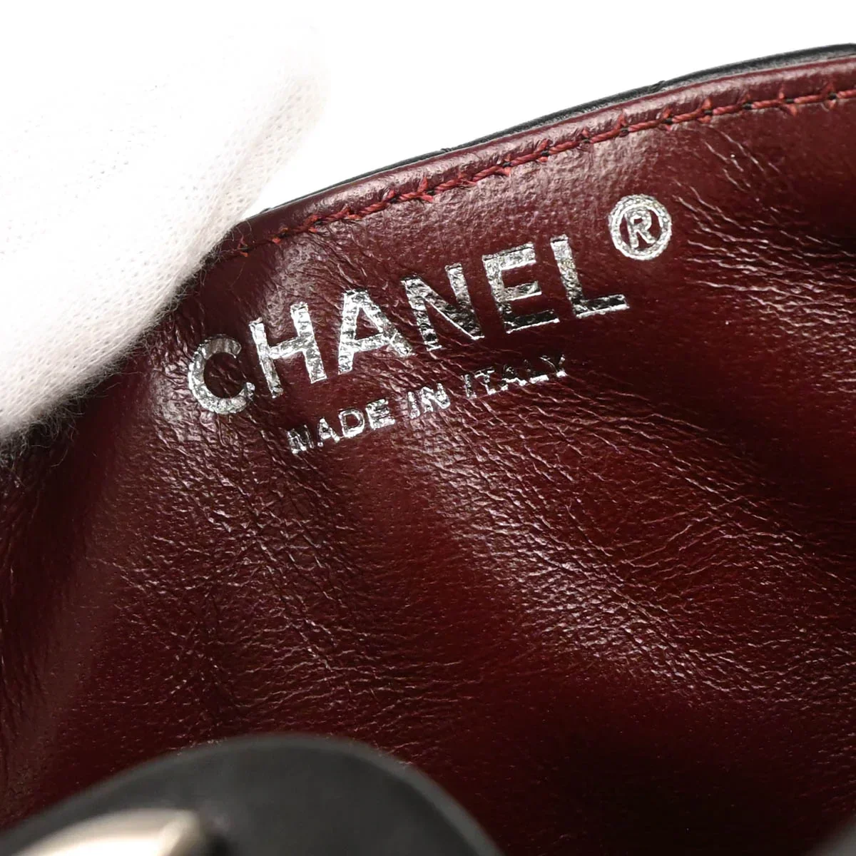 Chanel Black Lambskin East West Shoulder Bag - Image 10