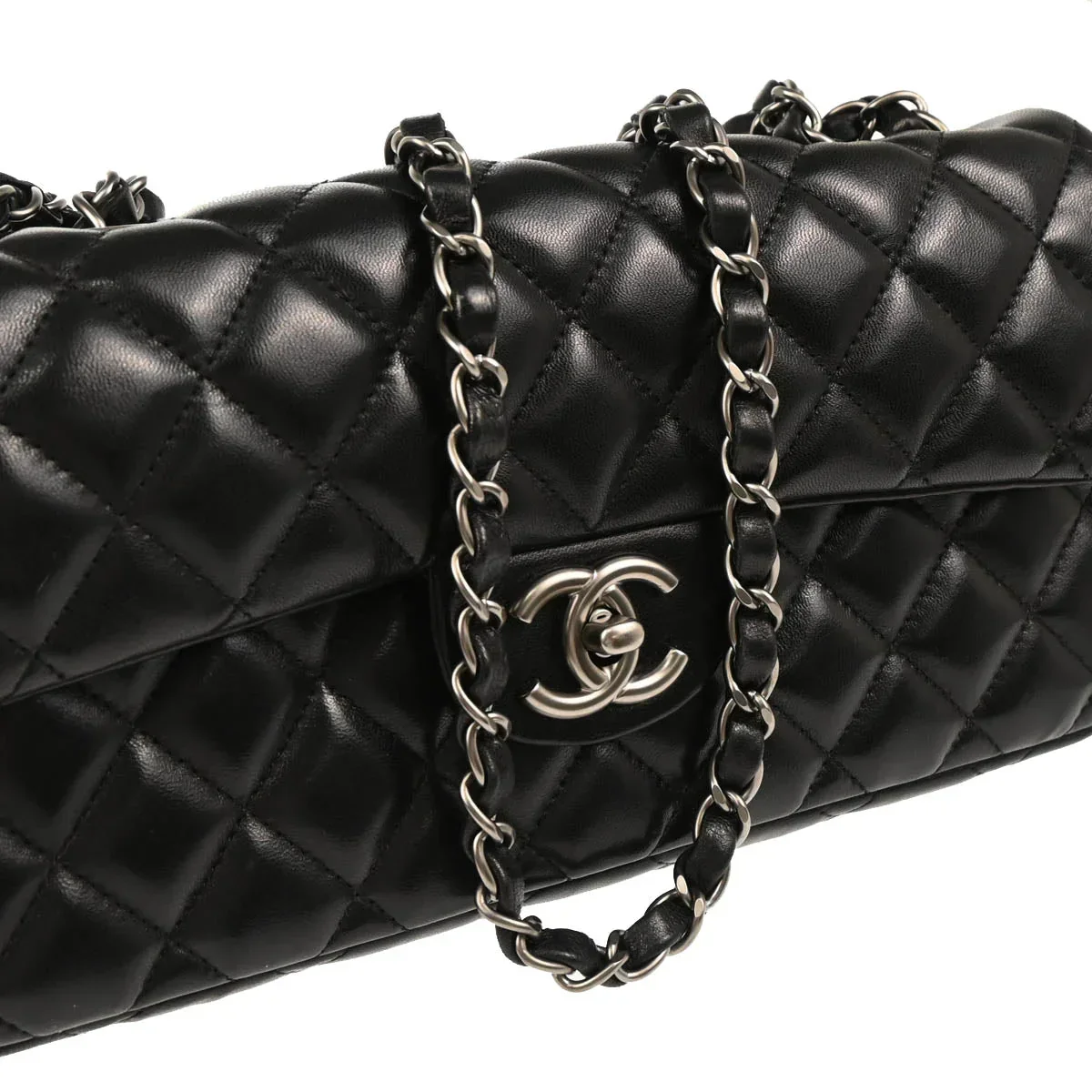 Chanel Black Lambskin East West Shoulder Bag - Image 3
