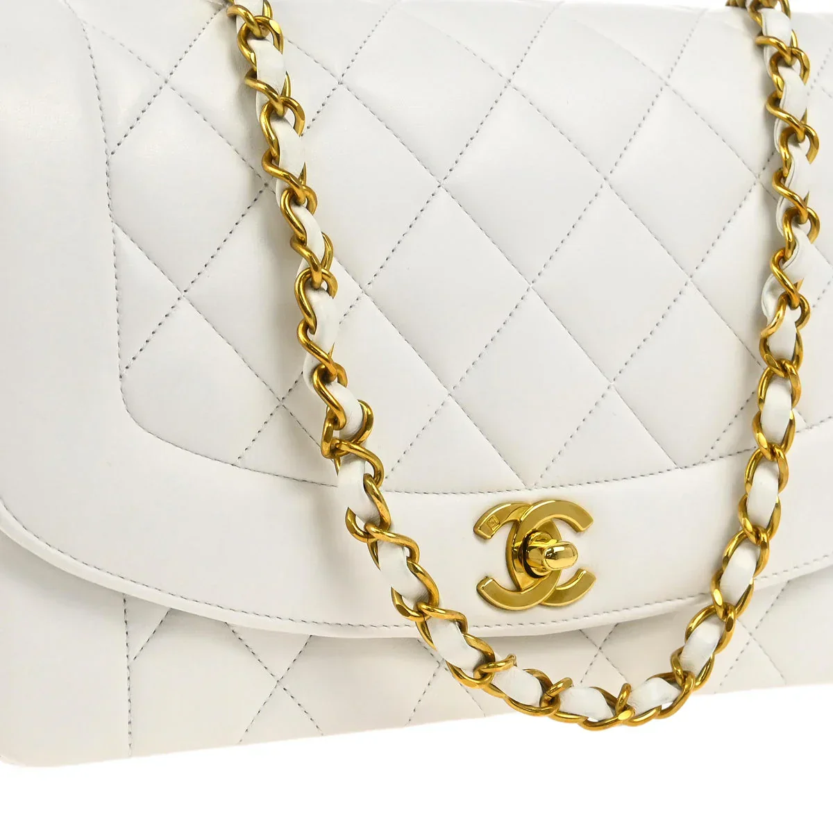 Chanel * 1994-1996 White Lambskin Medium Diana Shoulder Bag - Image 3