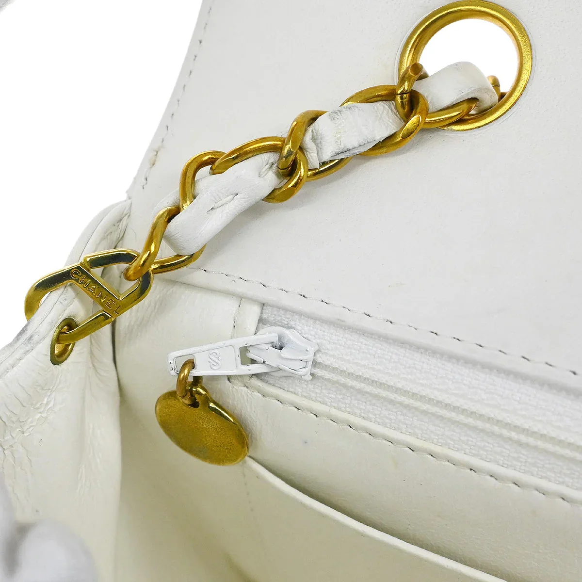 Chanel * 1994-1996 White Lambskin Medium Diana Shoulder Bag - Image 9