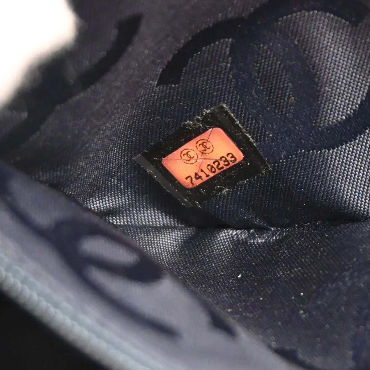 Chanel 2001-2003 Blue Denim Handbag - Image 11