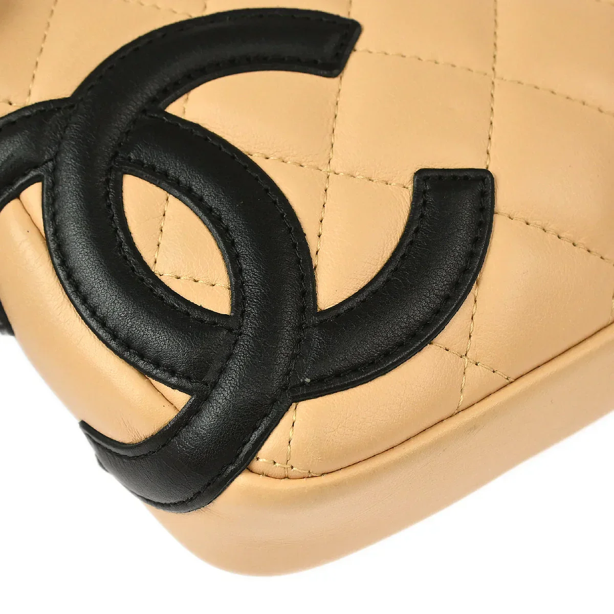 Chanel 2005-2006 Beige Calfskin Cambon Ligne Handbag - Image 4