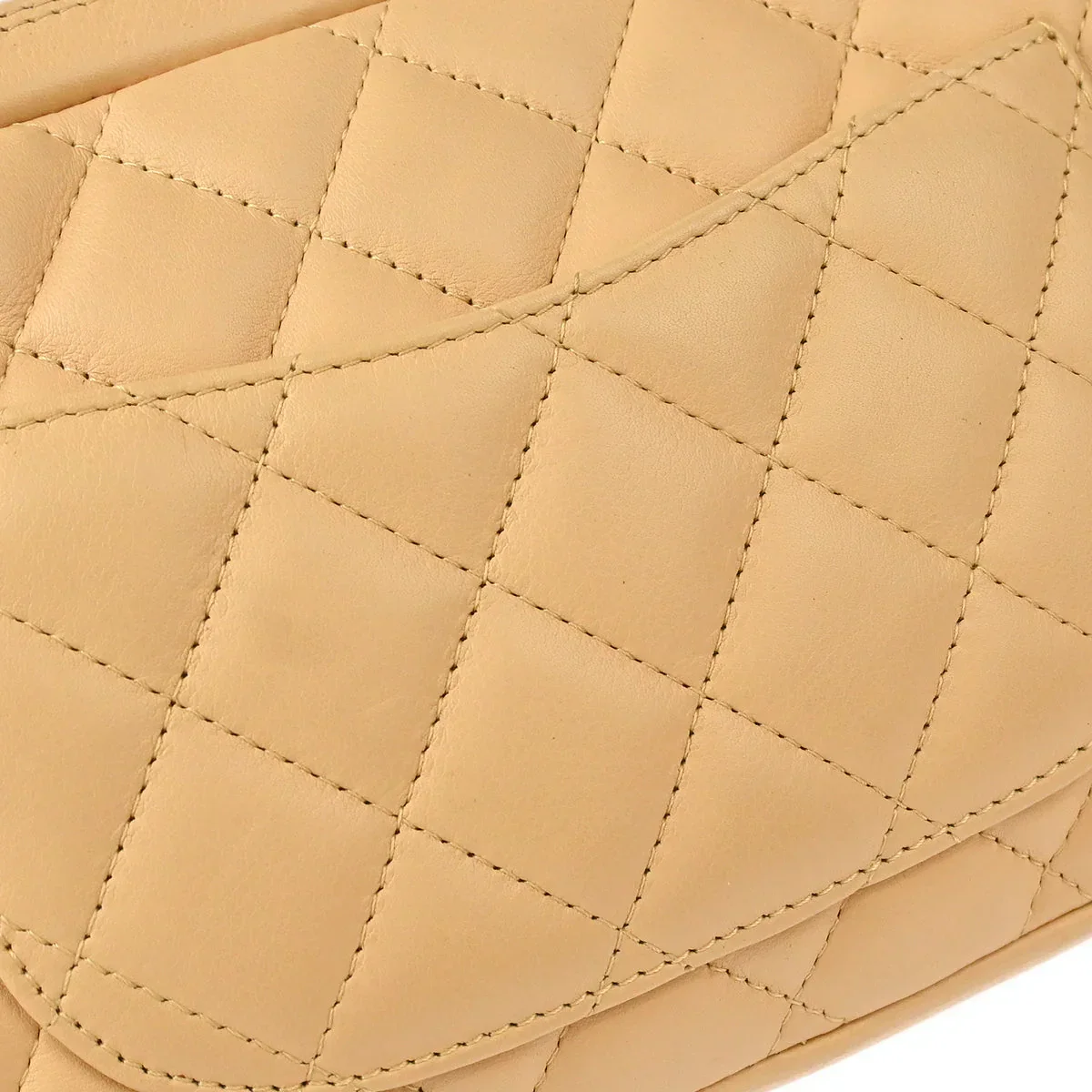 Chanel 2005-2006 Beige Calfskin Cambon Ligne Handbag - Image 7