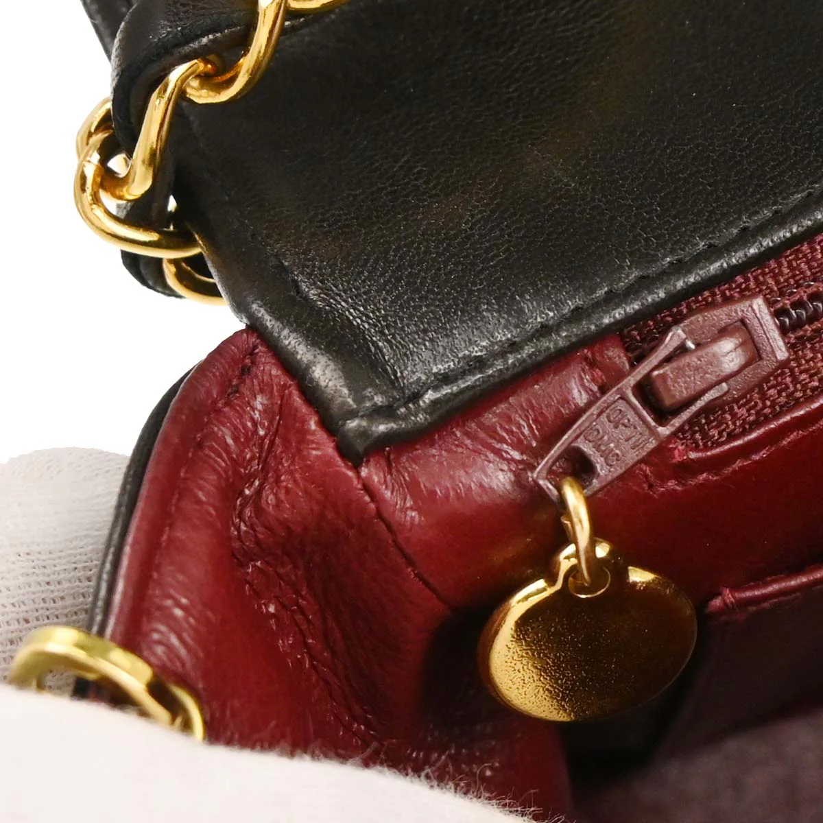 Chanel 1991-1994 Black Lambskin Small Diana Shoulder Bag - Image 7