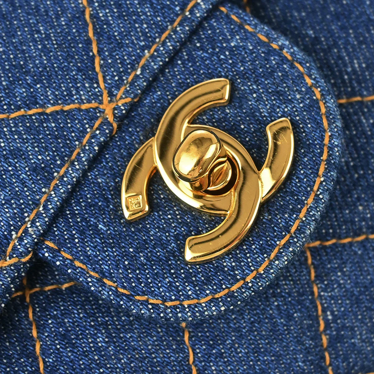 Chanel * 1996-1997 Blue Denim Backpack - Image 5