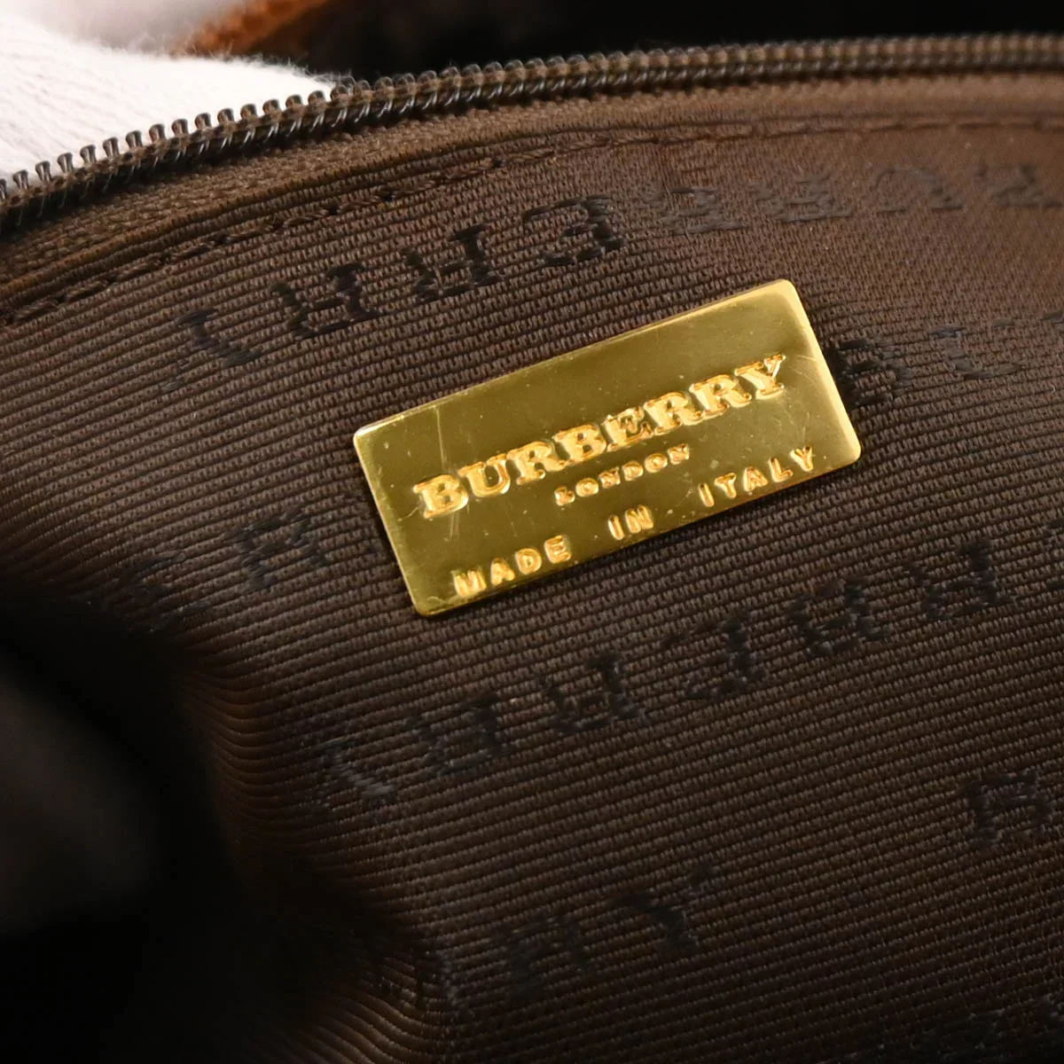 Burberry Beige House Check Handbag - Image 10