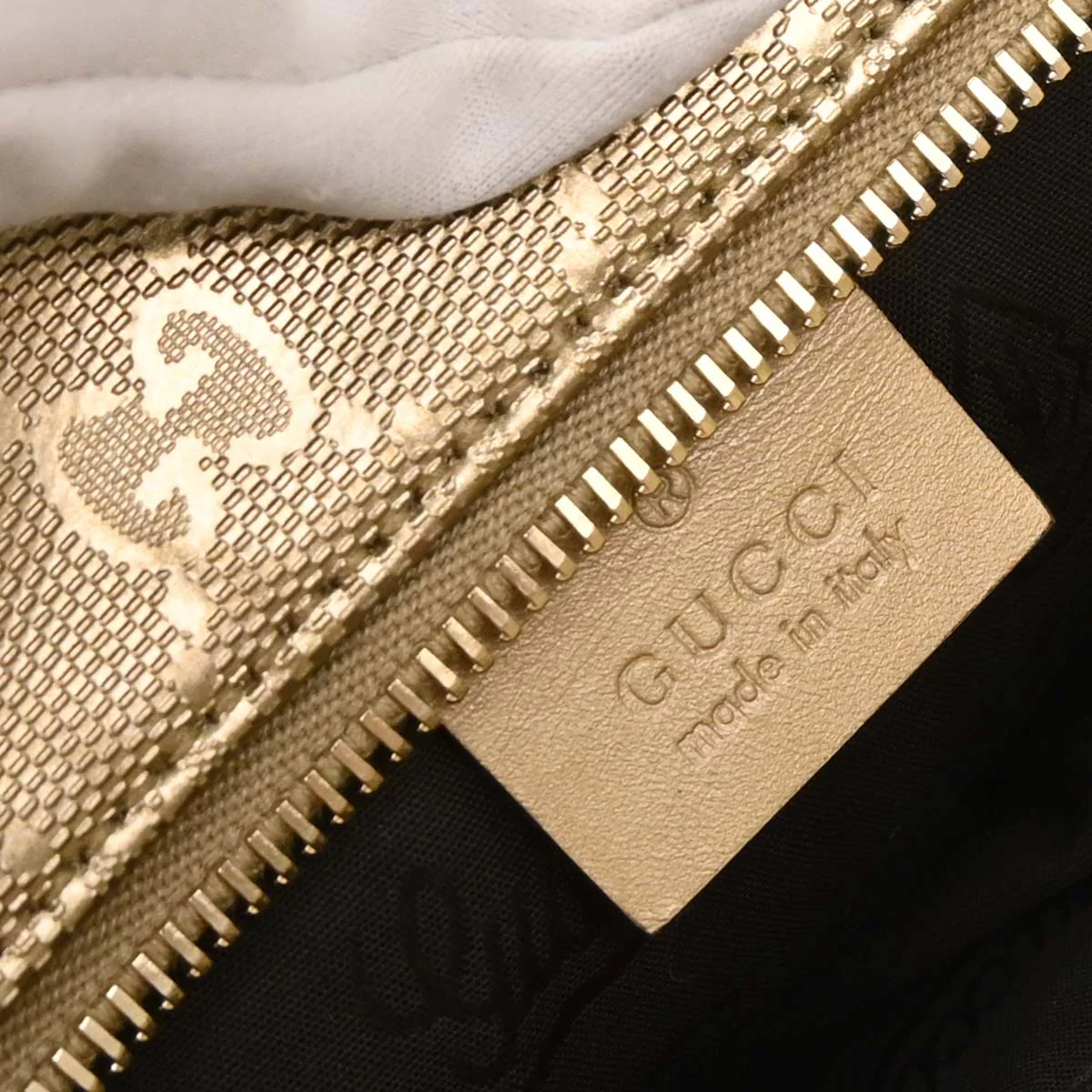 Gucci Gold PVC GG Tote Handbag - Image 9